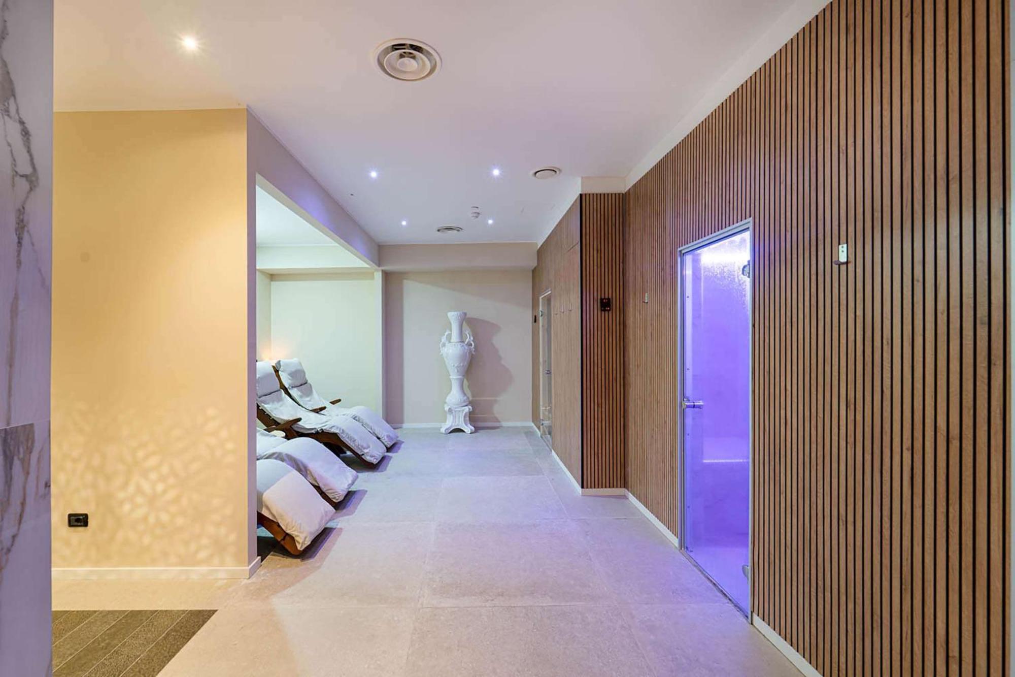 Best Western Plus The Hub Hotel