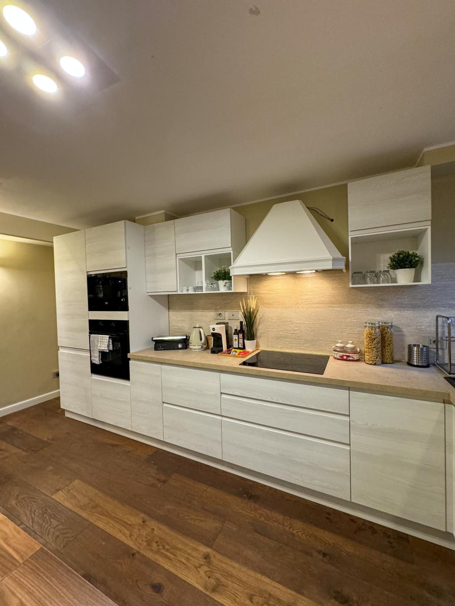 Dea Dreams - Lofty Marghera Holiday home Milan