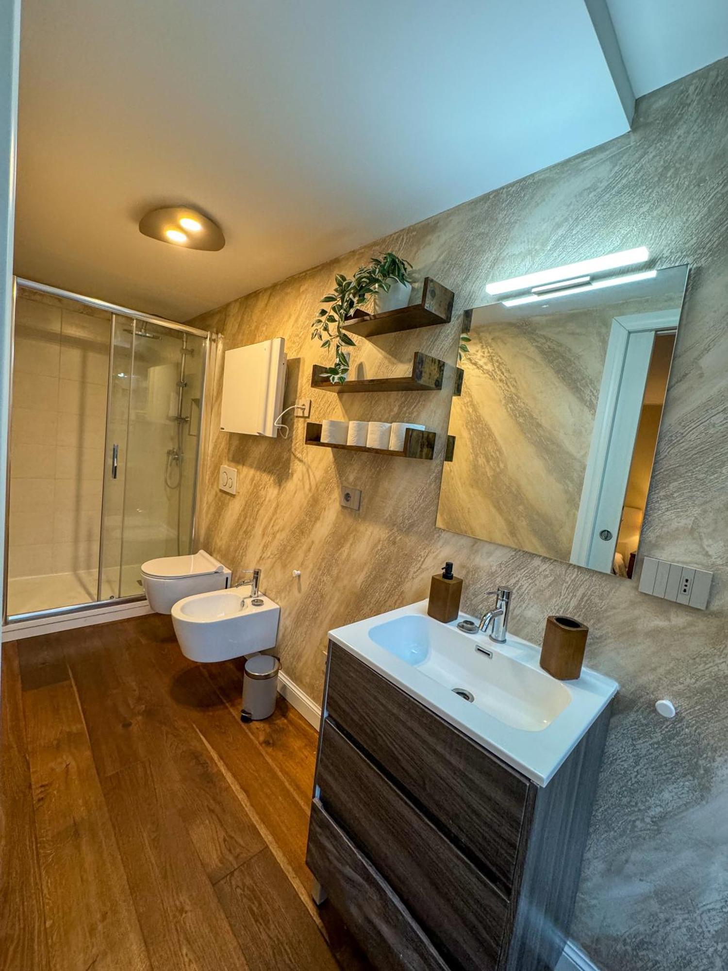 Dea Dreams - Lofty Marghera Milan