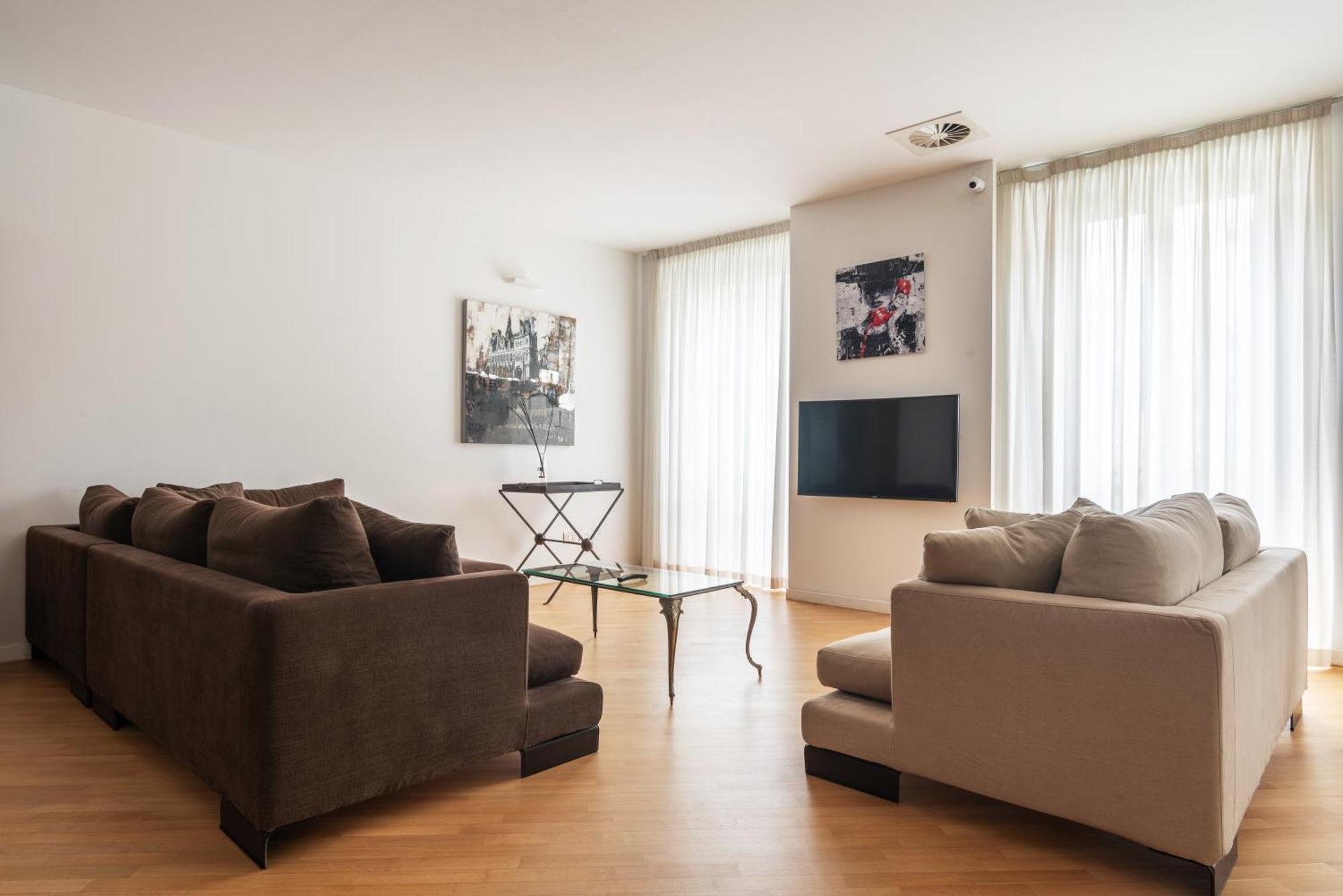 Ampio E Luminoso Trilocale In Zona Moscova Apartment Mailand