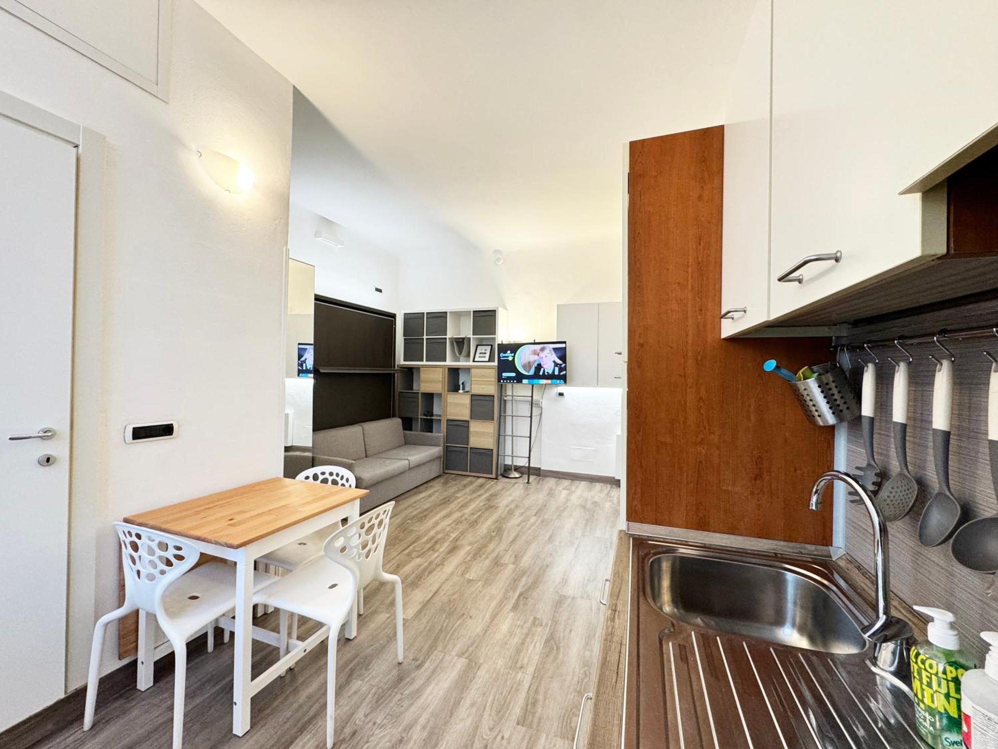 Apartment Housesofia Mailand