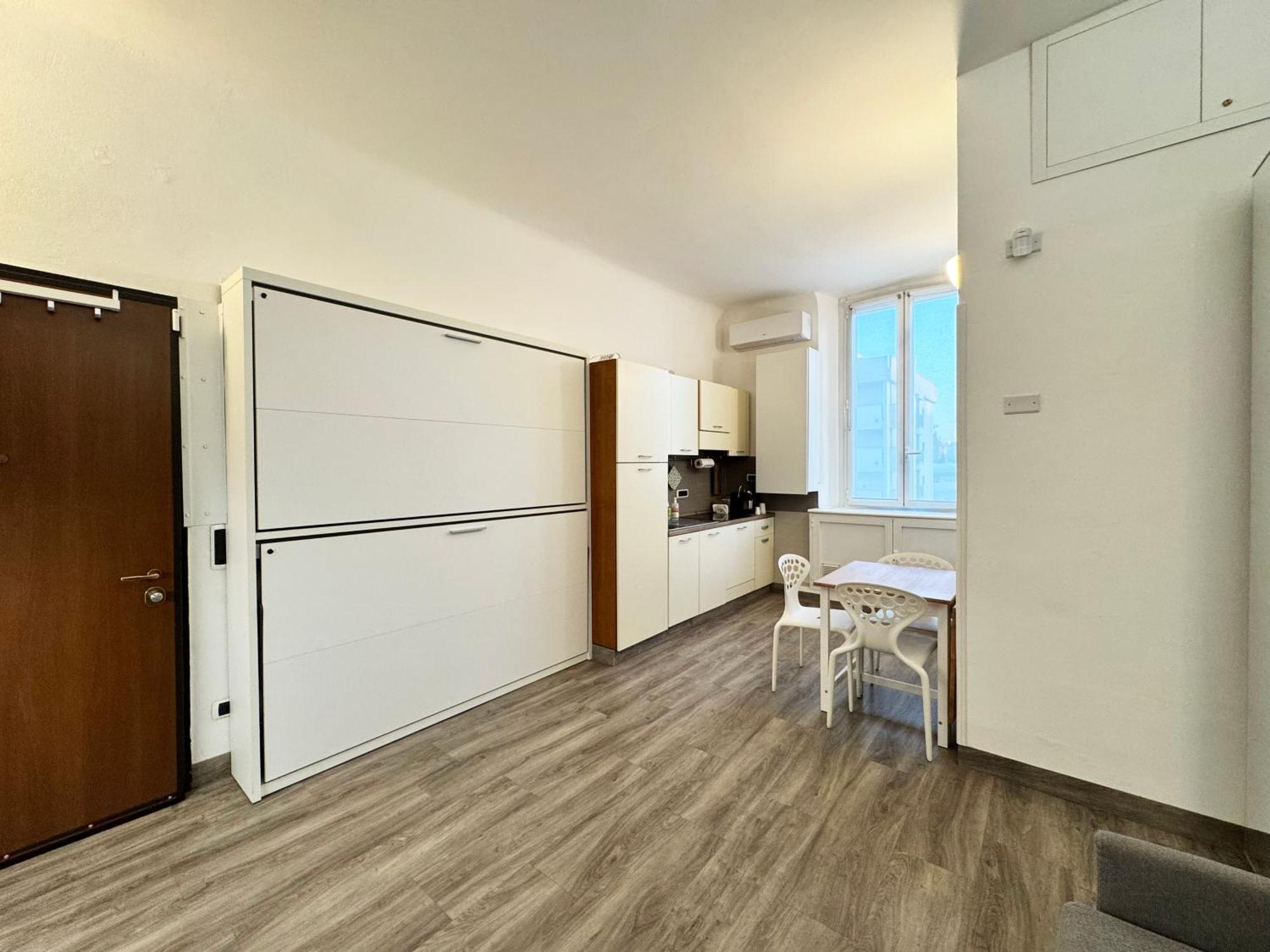 Apartment Housesofia Mailand