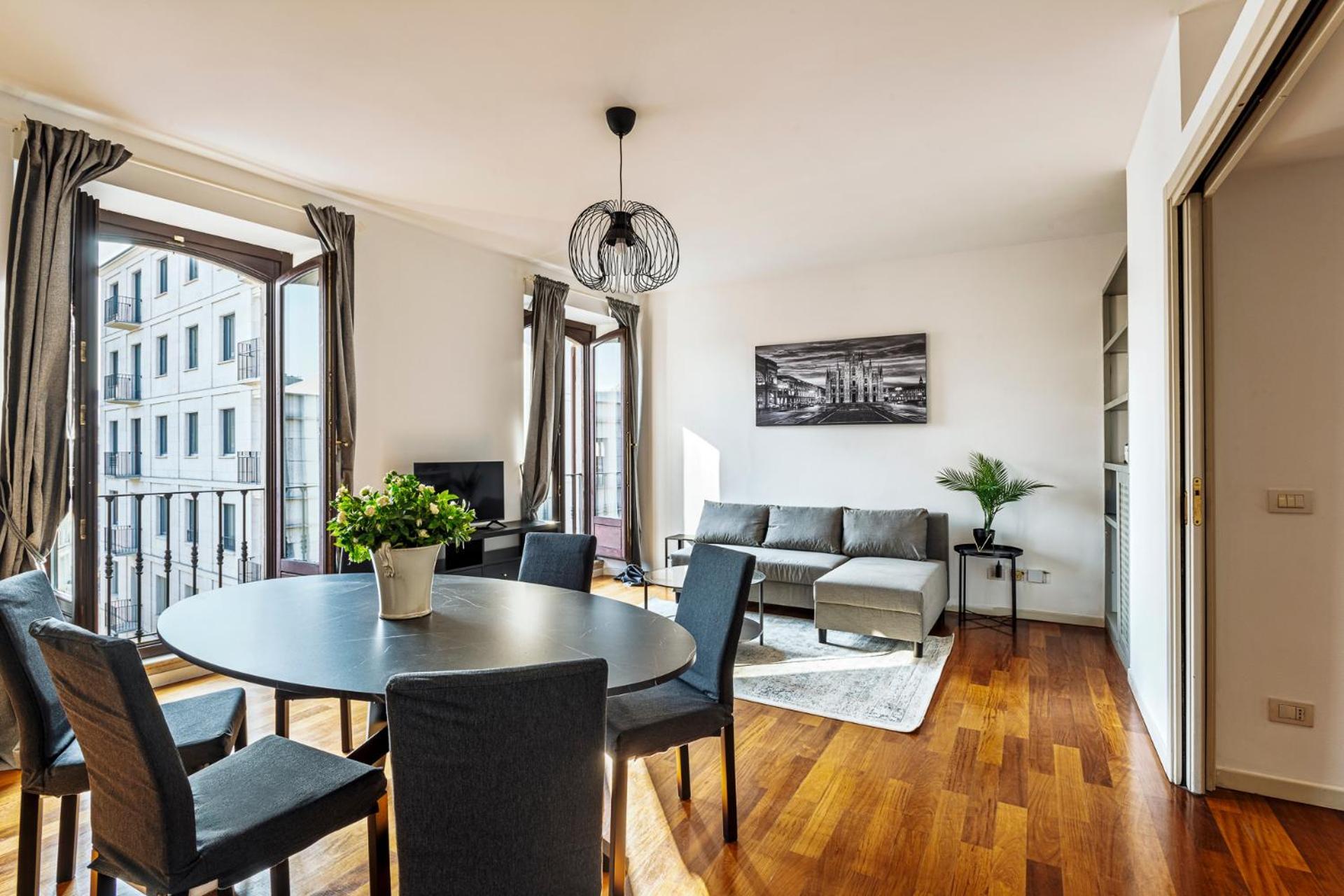 Apartment Elegant 2 Bedrooms Near Duomo Mailand