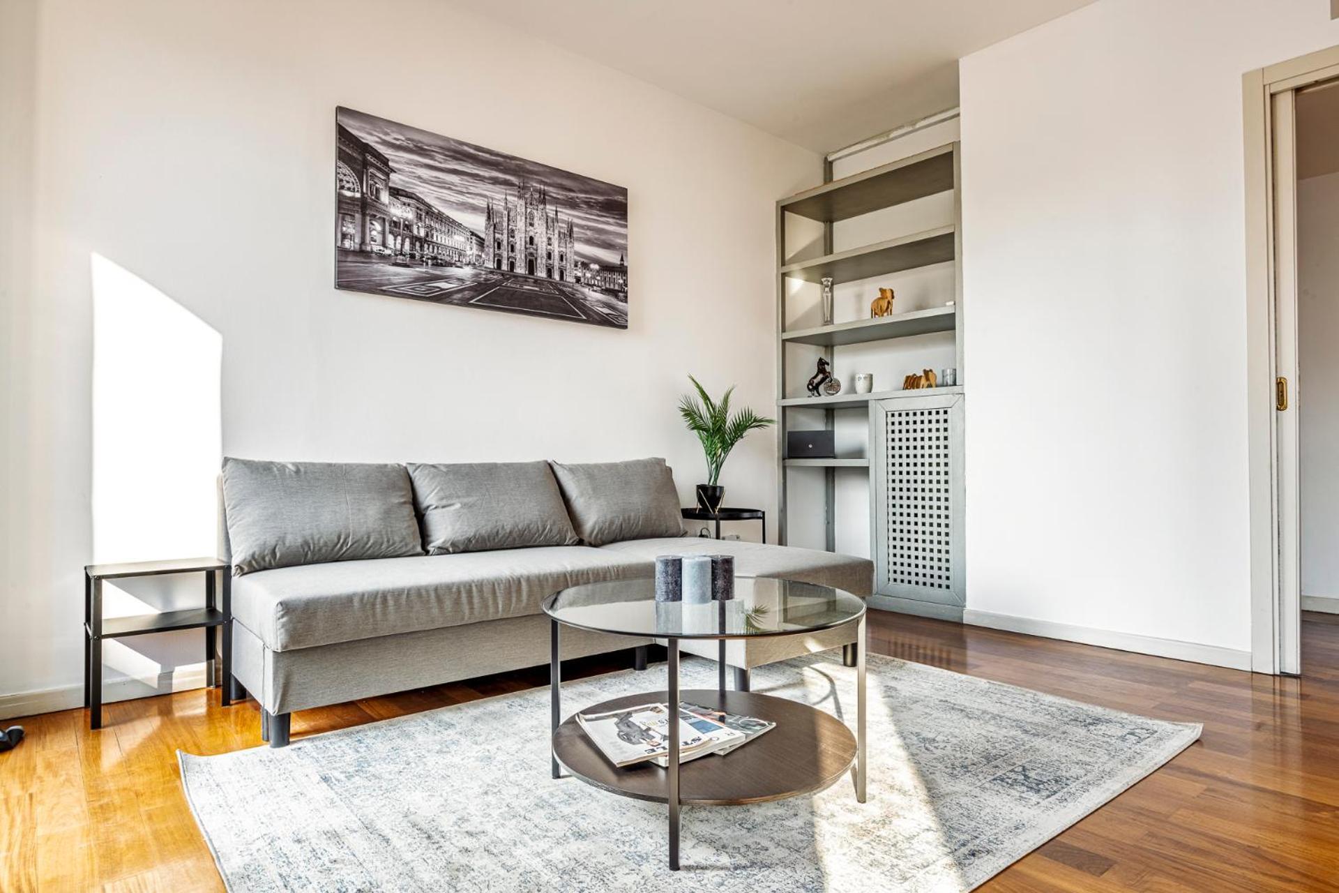 Apartment Elegant 2 Bedrooms Near Duomo Mailand