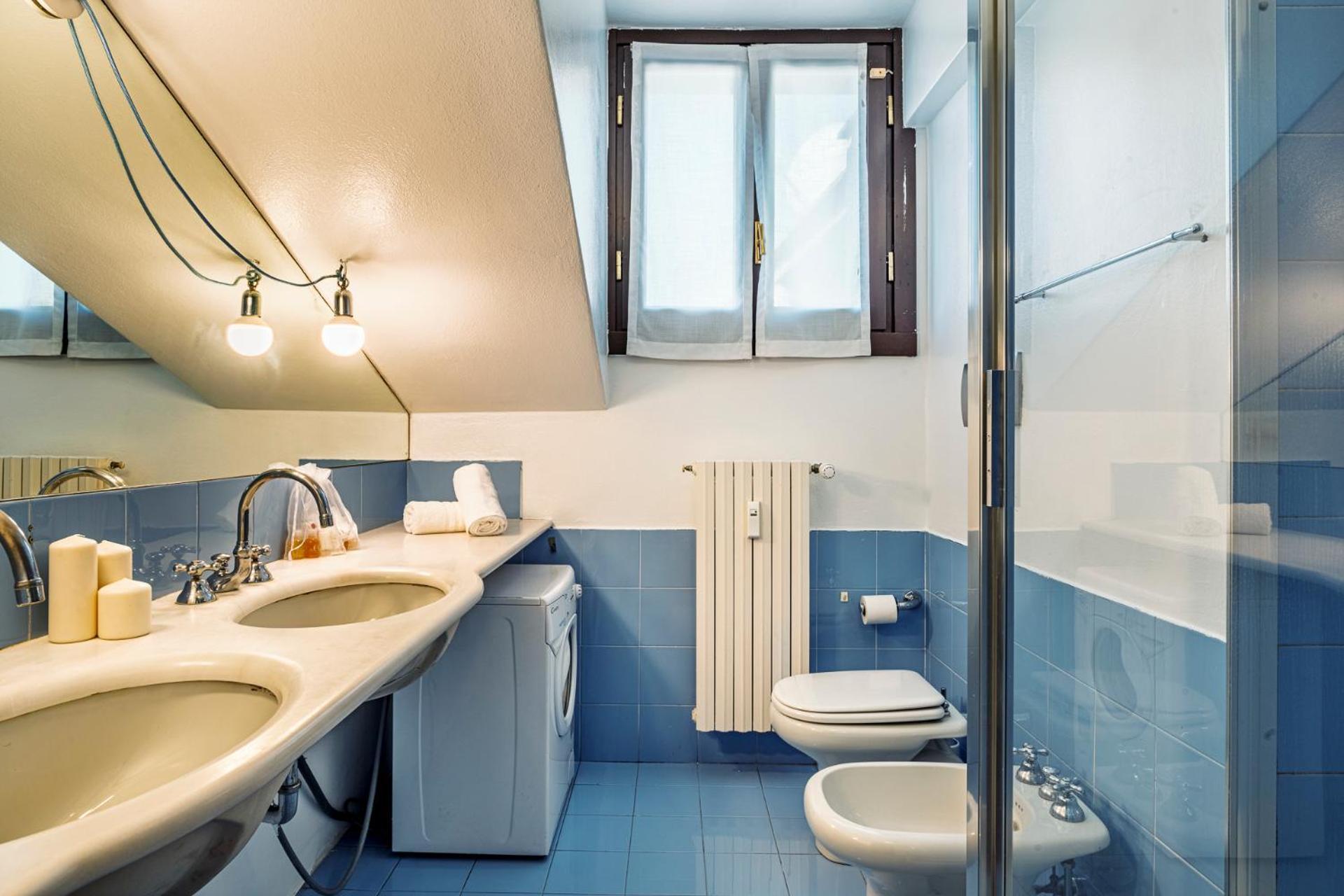 Apartment Elegant 2 Bedrooms Near Duomo Mailand