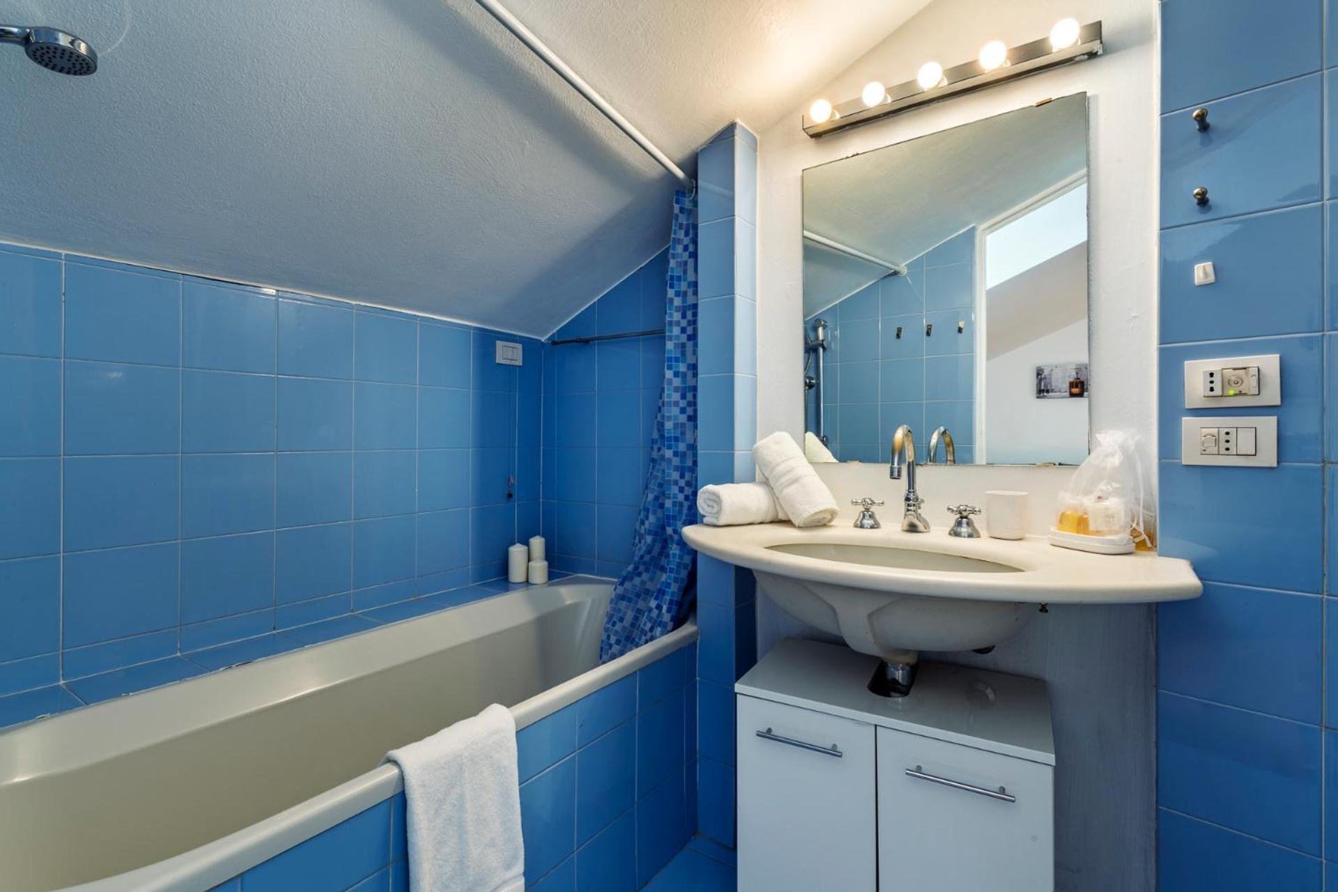 Elegant 2 Bedrooms Near Duomo