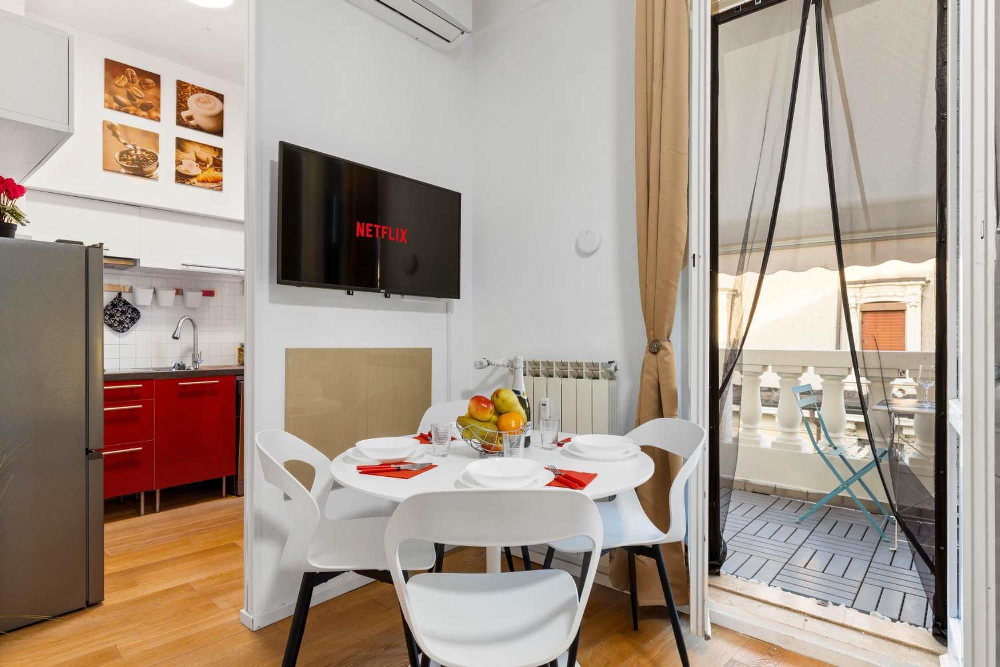 Life Elegant Penthouse With Terrace, Wi-fi Netflix, Subway Apartment Milan