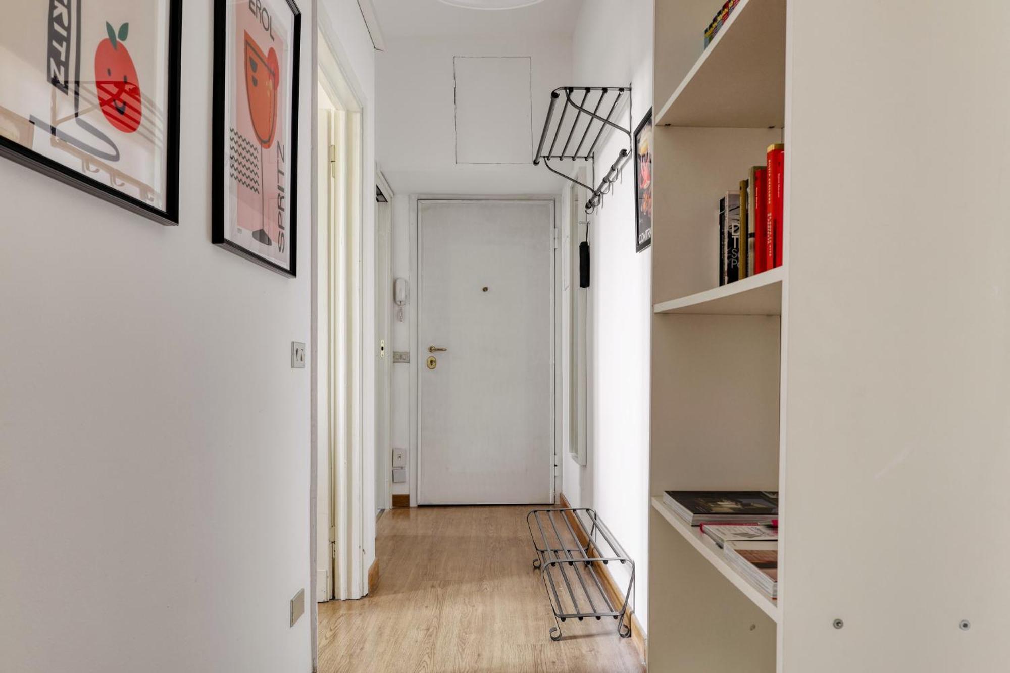 Apartment View, Elegant In Milan's Rooftops Milan