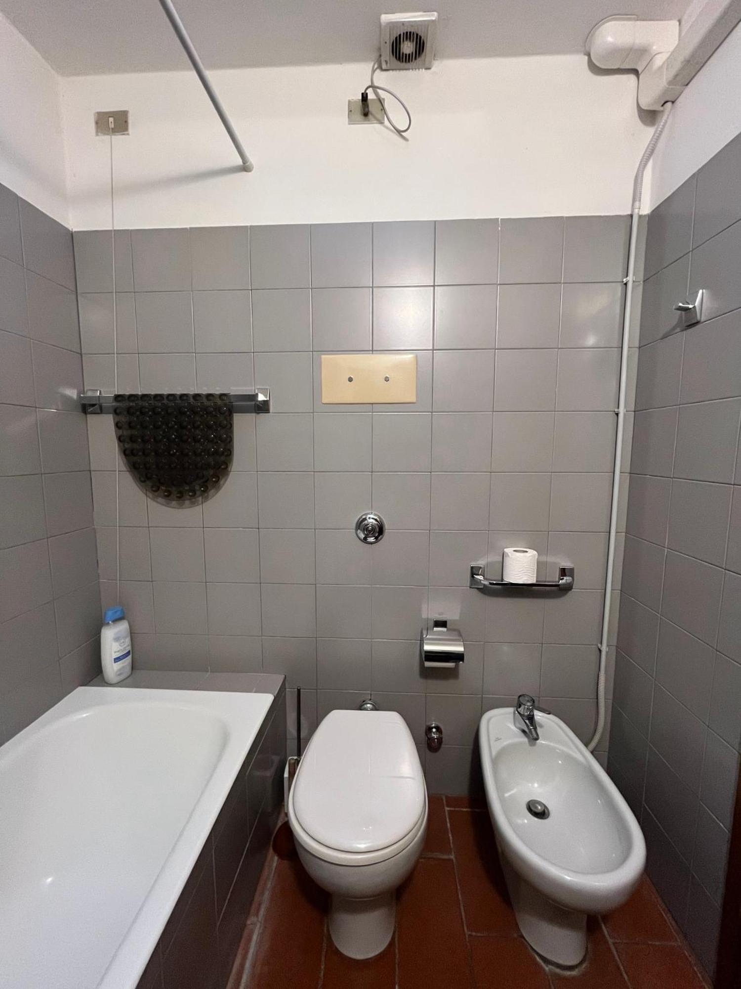 Very Close To The Area Apartment *