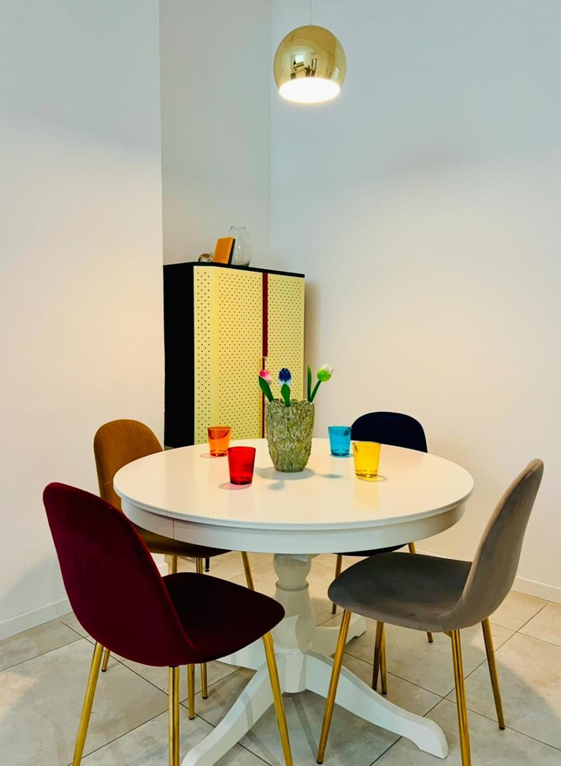 Flats And Modern In Navigli Apartment *
