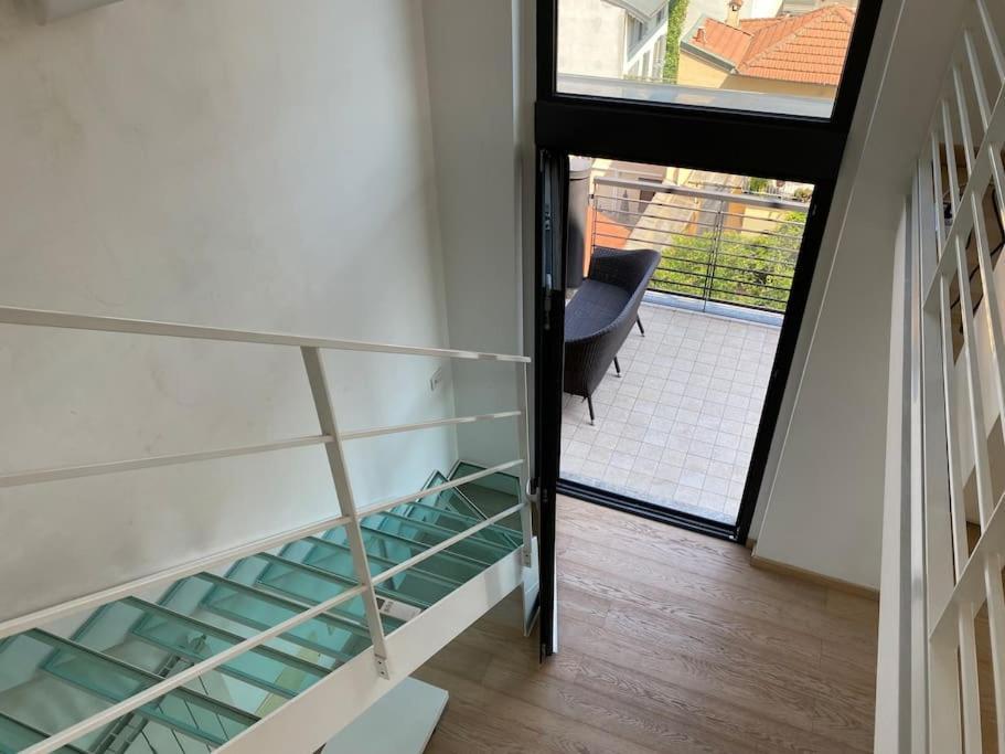 Apartamento Penthouse Luce Near Metro-bus-tram
