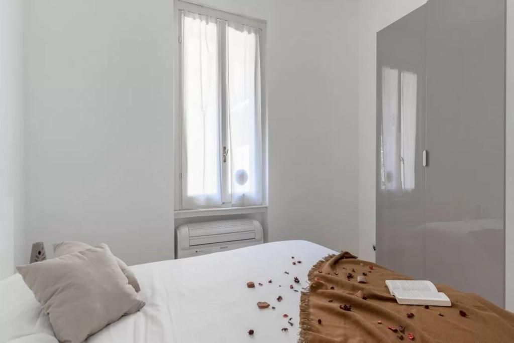 Apartment Two-room San Babila Mailand