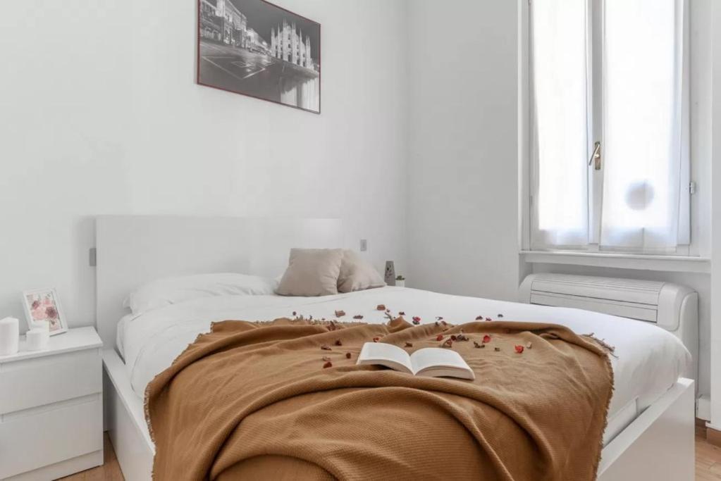 Apartment Two-room San Babila