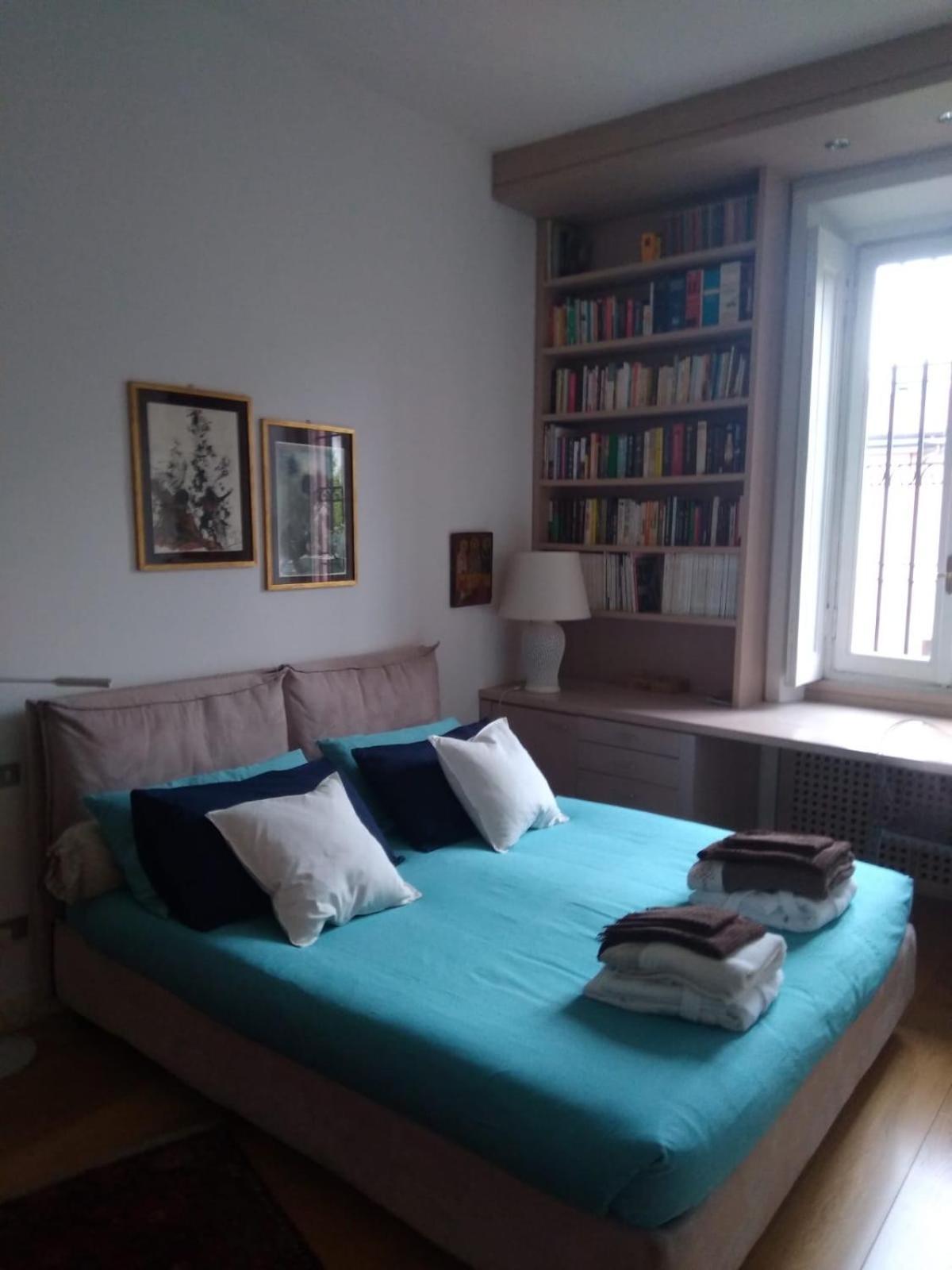 Casa Mari - Free Secure Parking, Breakfast, Private Bathroom, Wifi, Garden, Aircon, 3 Min Walk To Metro And Train Station Milão