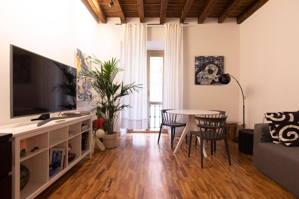 Live In Style Elegant Near Duomo Apartment