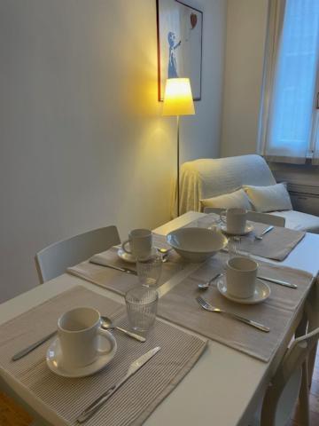 Two-room San Babila Apartment *