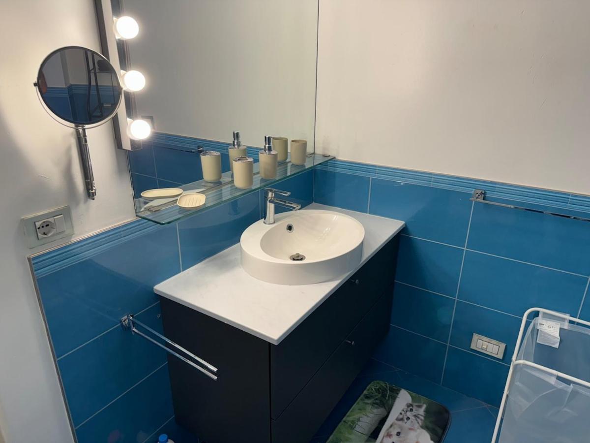Spacious Three In Corso Vercelli, In The Center Apartamento