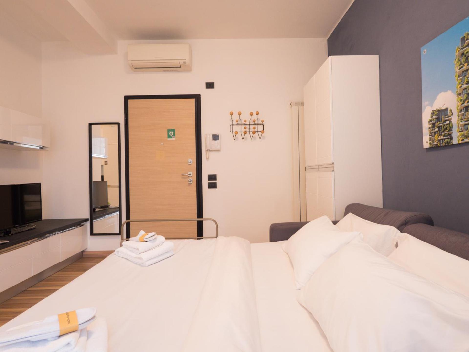Rentopolis - Palazzo Candiani Apartamento Milão