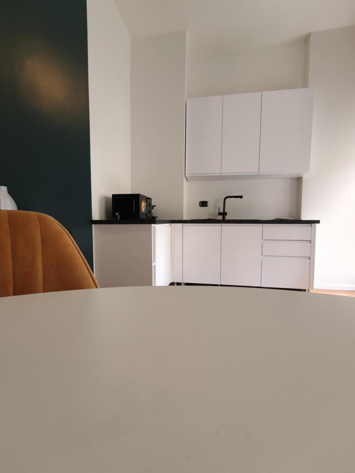 Center Navigli Renewed With Ac, Wifi 800mbits, Metro Link To Airport And Station Mailand