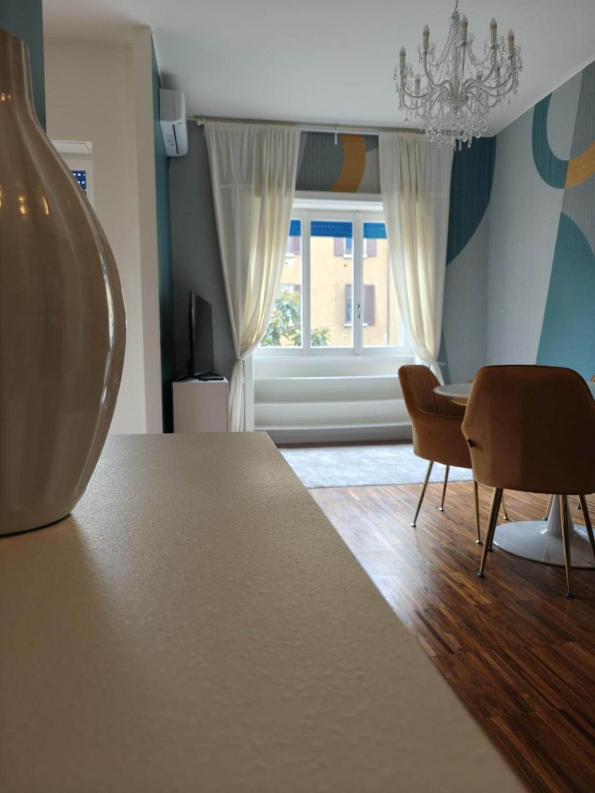 Center Navigli Renewed With Ac, Wifi 800mbits, Metro Link To Airport And Station * Mailand