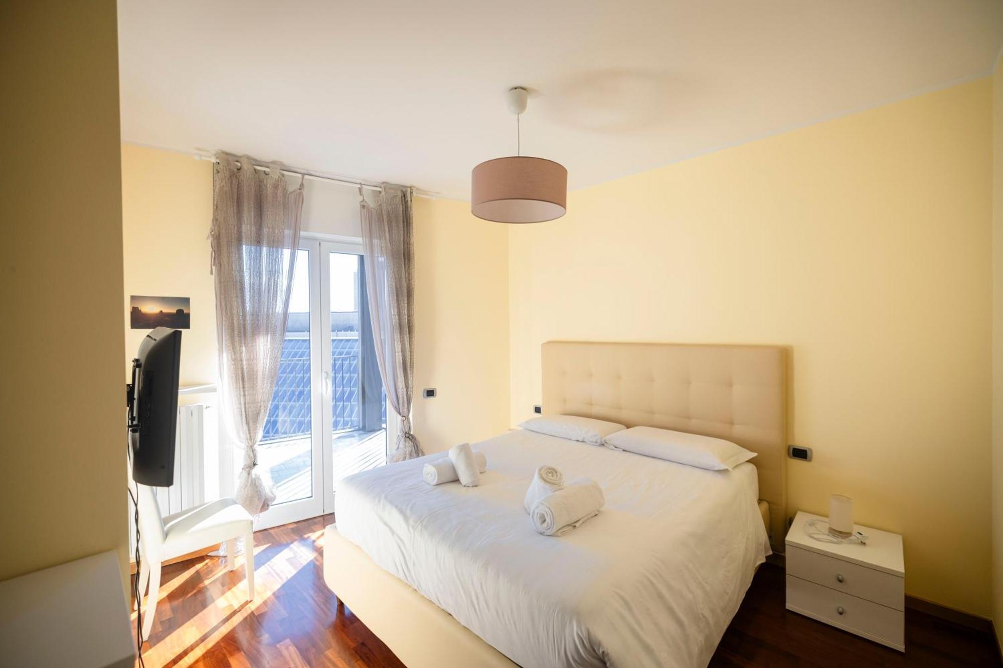Splendido Bilocale A Due Passi Da Bicocca - M5 Apartamento