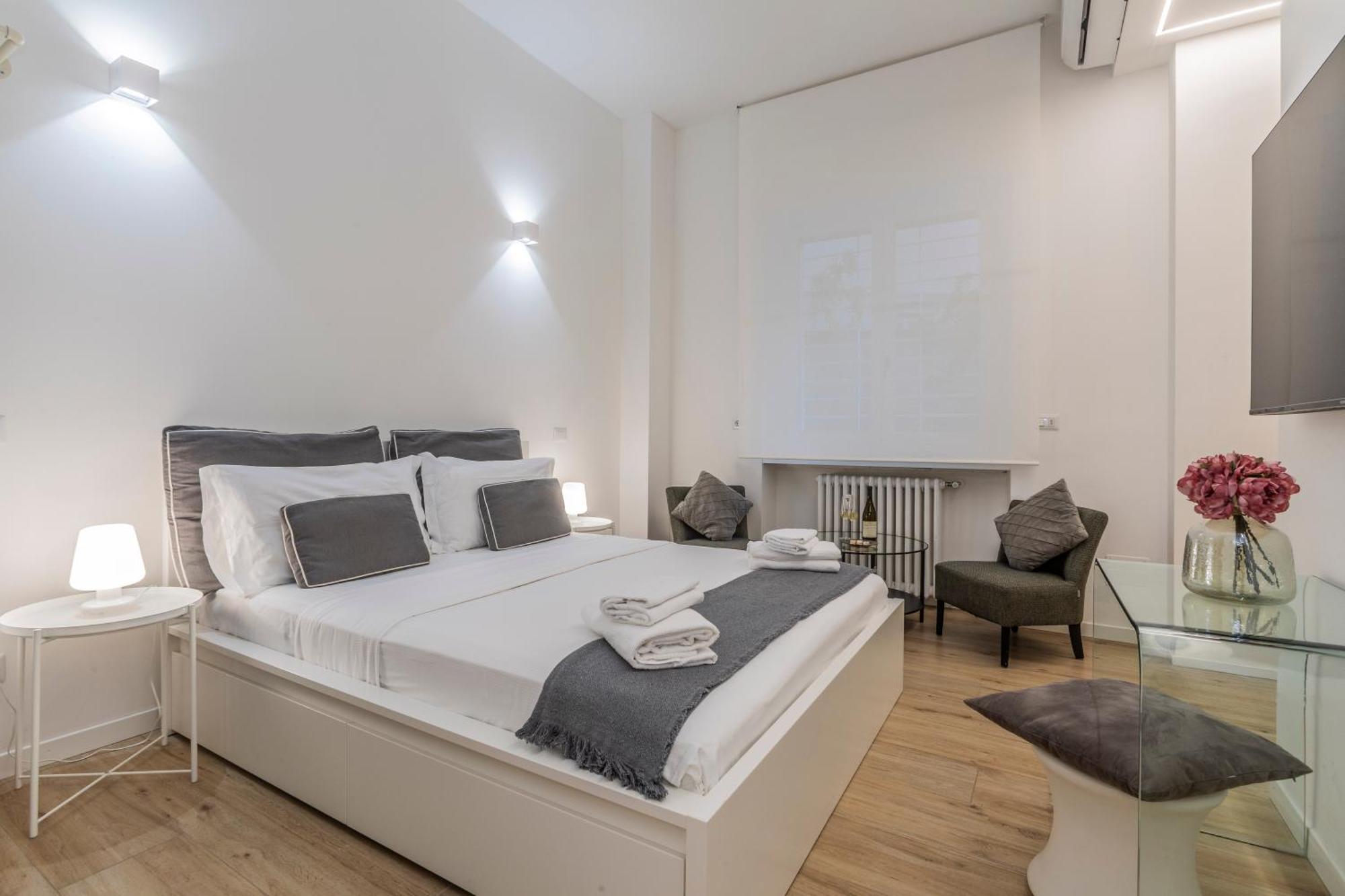 Bella In Duomo - 6 Guests Apartamento Milão