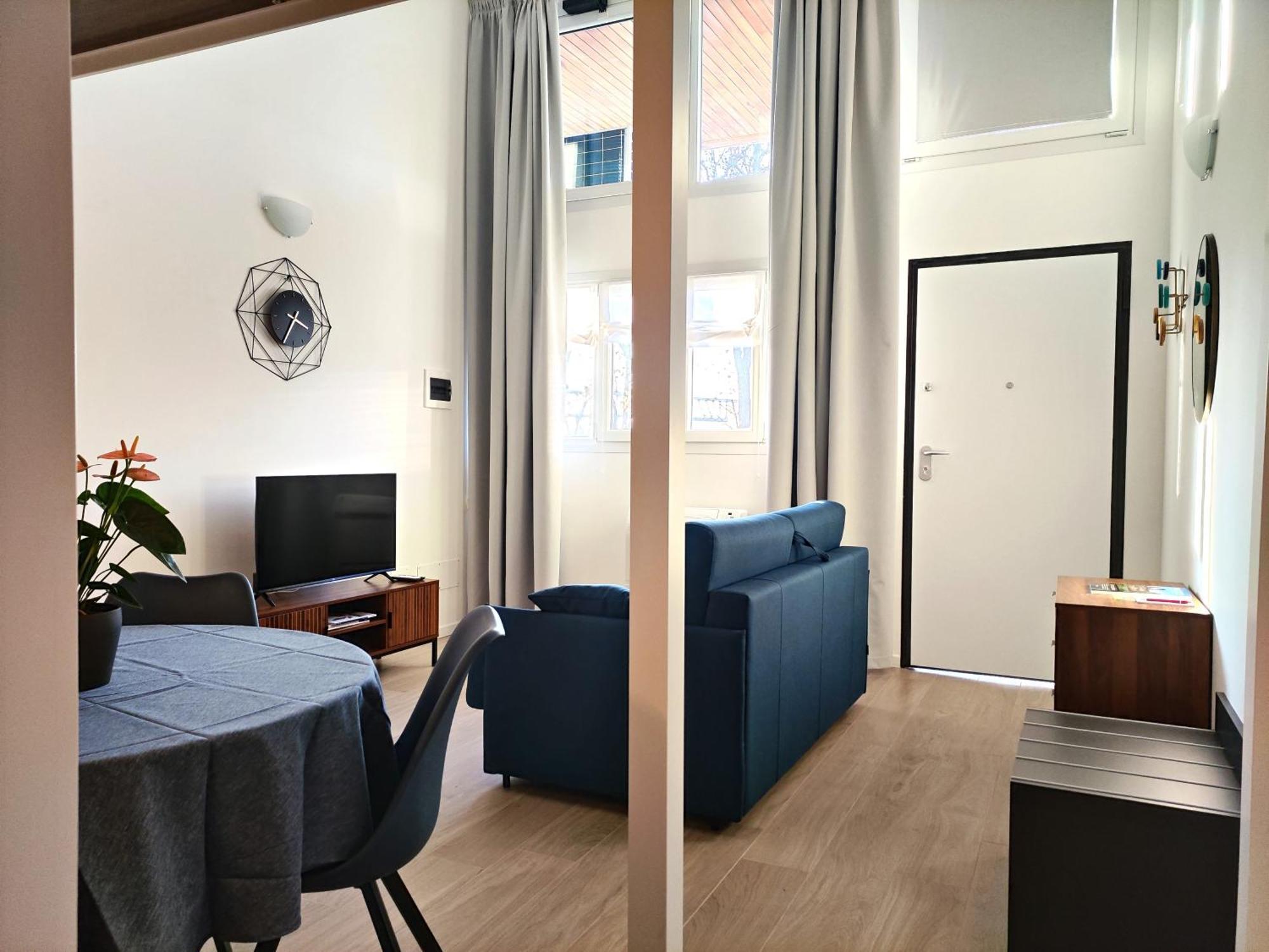 Fantastic Loft Famagosta Parkingnetflix Apartment *