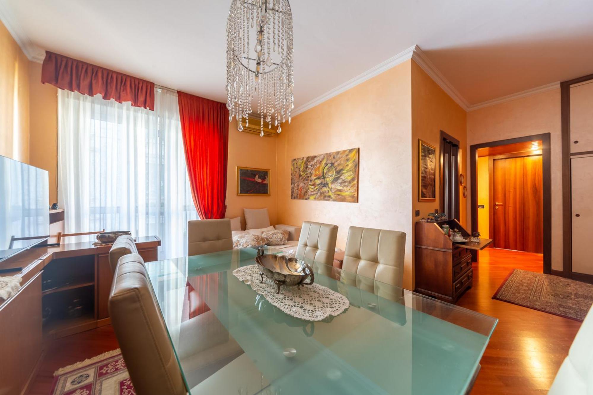 Apartamento Splendido Trilocale Nolo - Loreto *