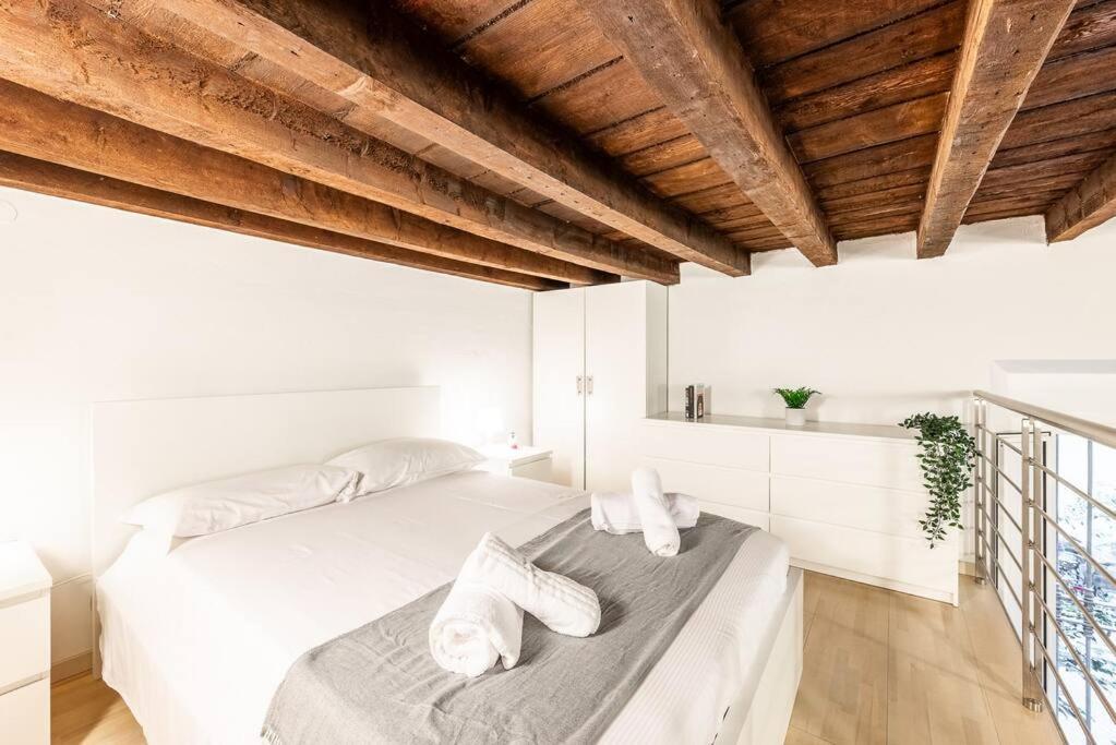 Verdi's Nest - Loft With Wifi And Netflix Apartamento Milão