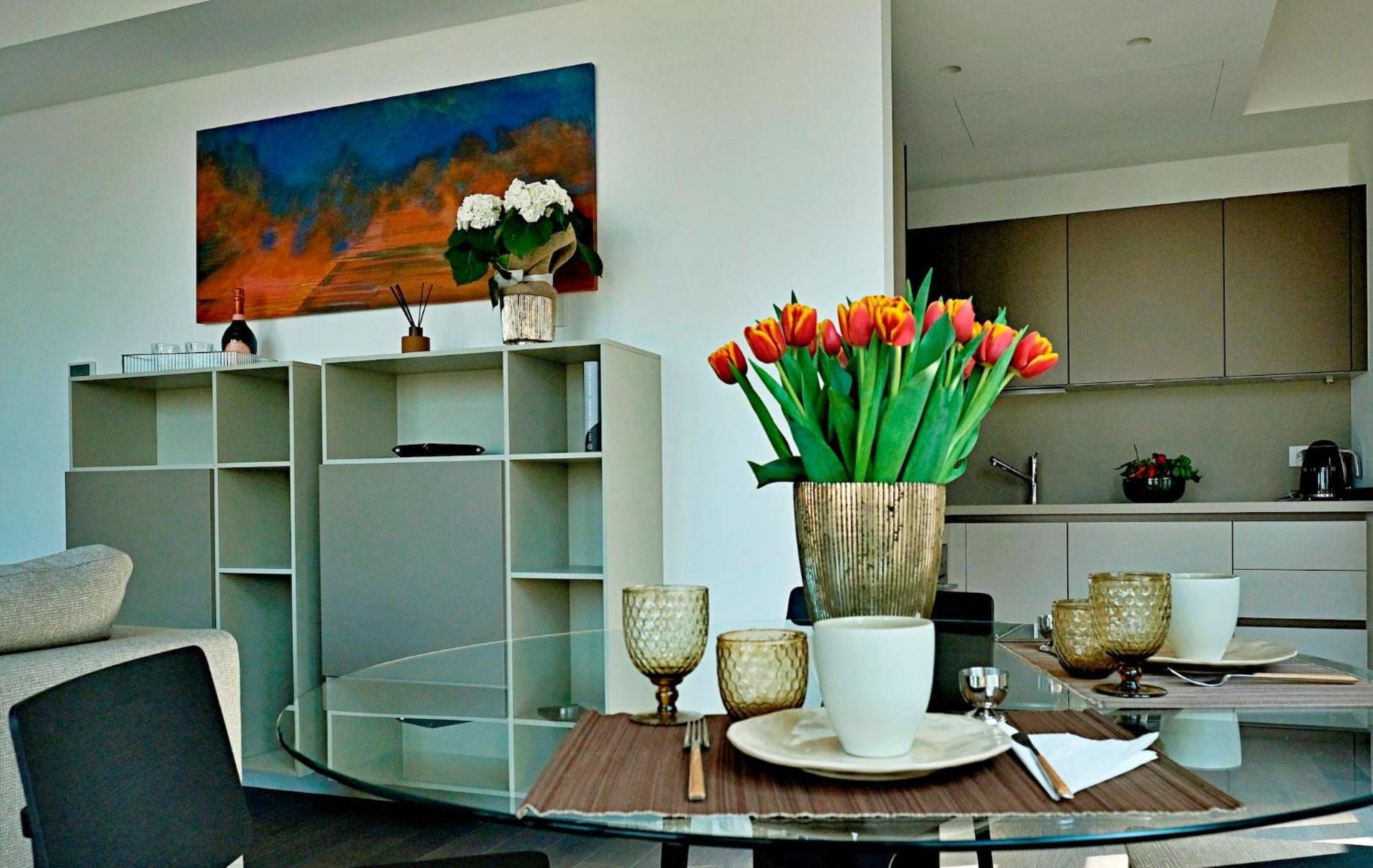 Apartamento San Babila Tower With Panoramic Terrace Overlooking Duomo By Rentopolis
