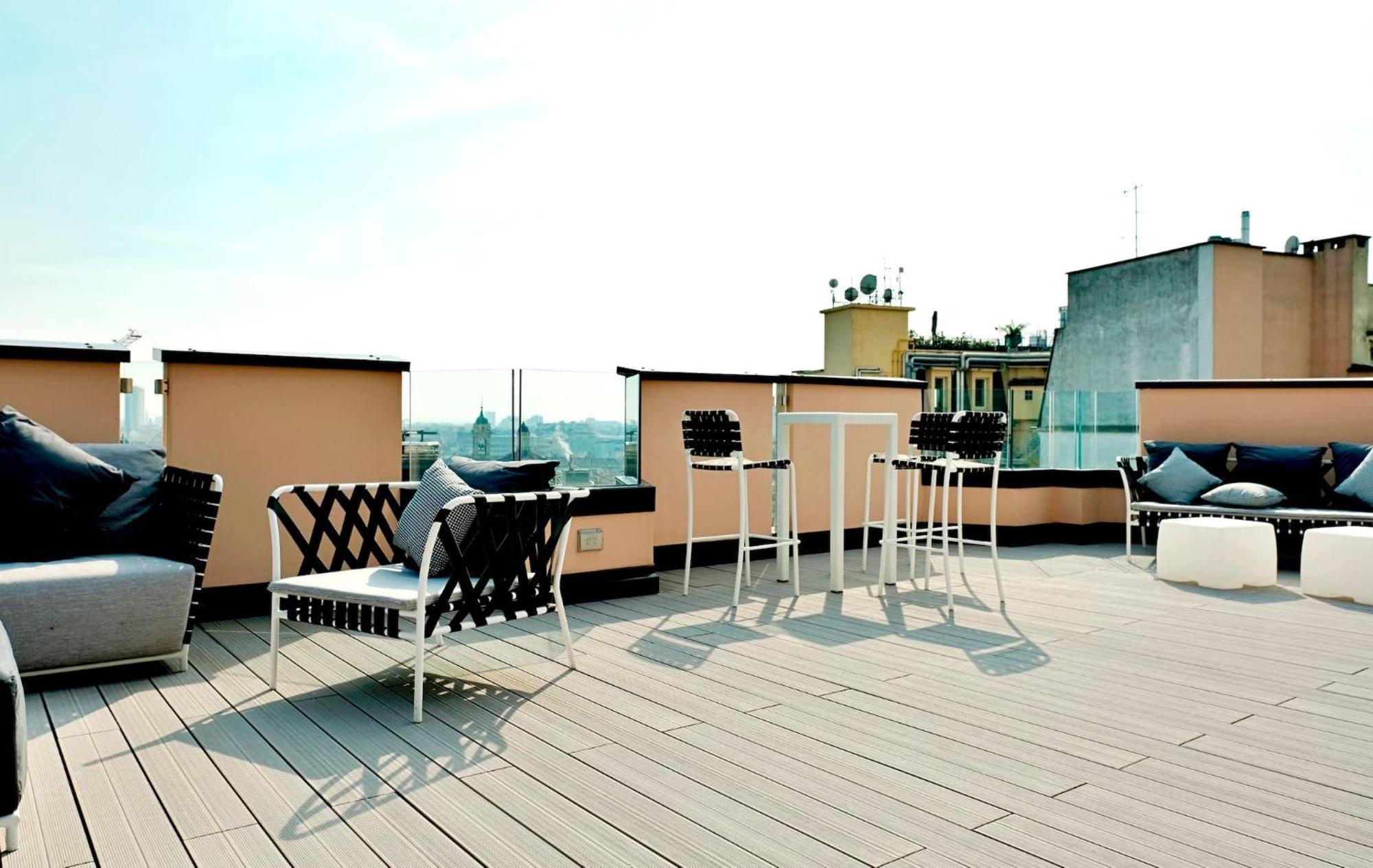 San Babila Tower With Panoramic Terrace Overlooking Duomo By Rentopolis Apartamento *