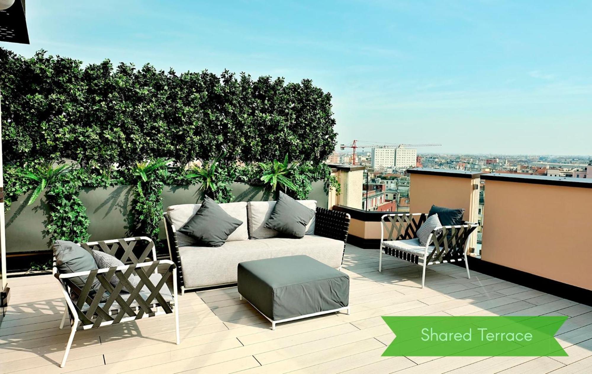 San Babila Tower With Panoramic Terrace Overlooking Duomo By Rentopolis Apartamento