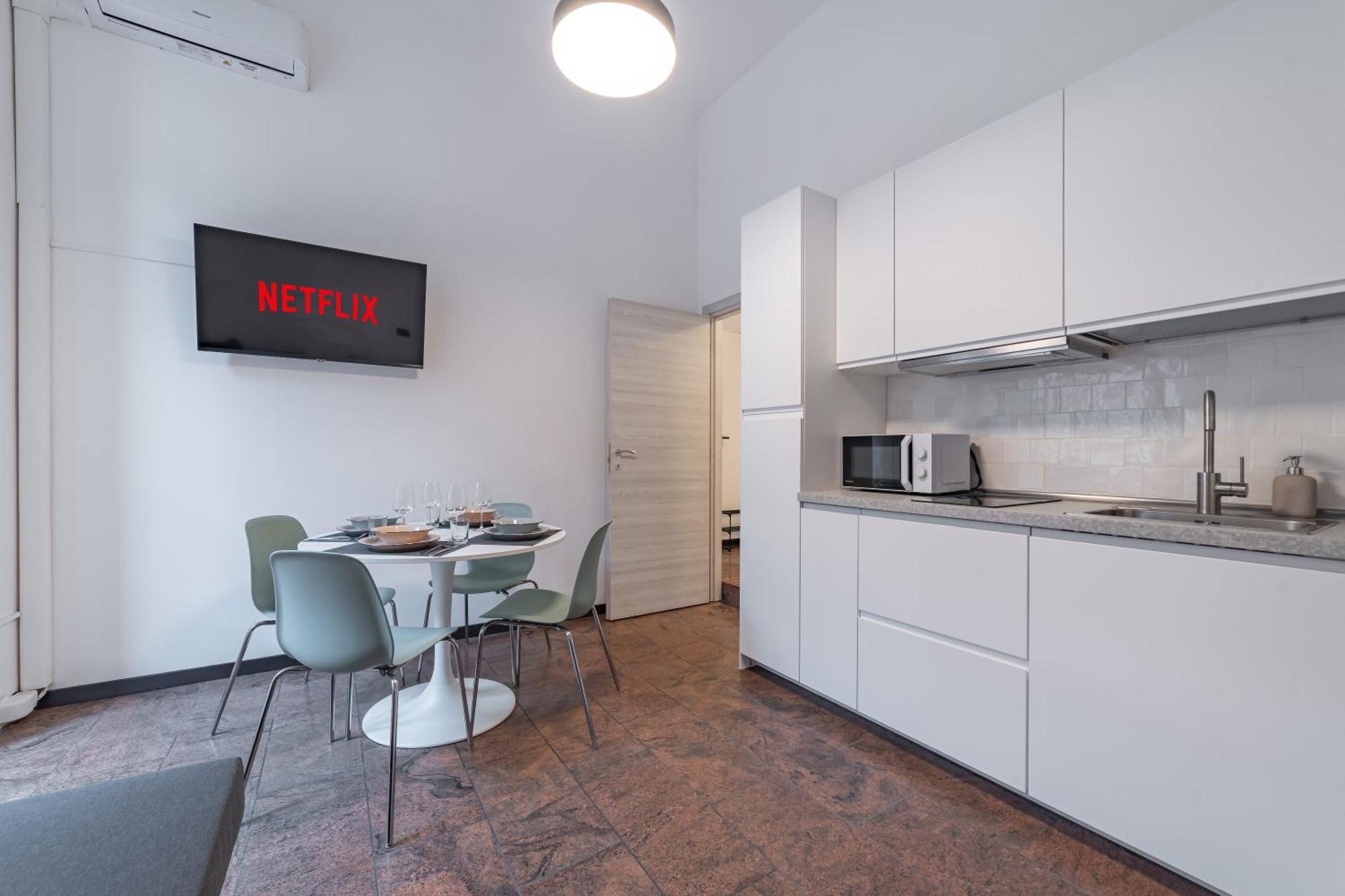 20 Minutes By Metro From The Centre Of