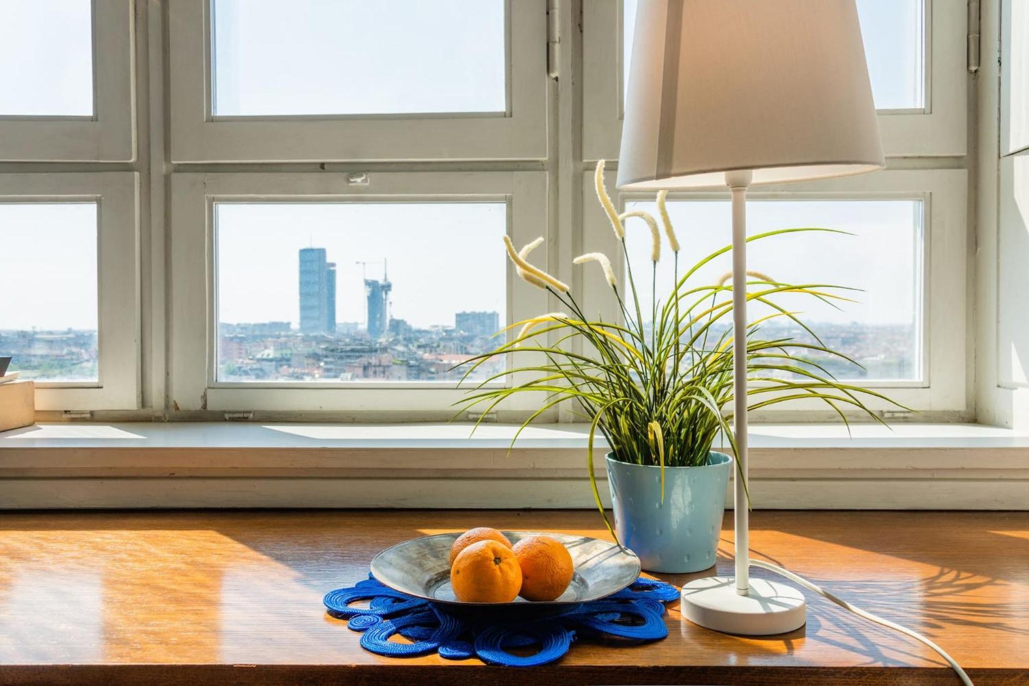 Skyline View Biancamano 1 Bdr With Balcony By Rentopolis *