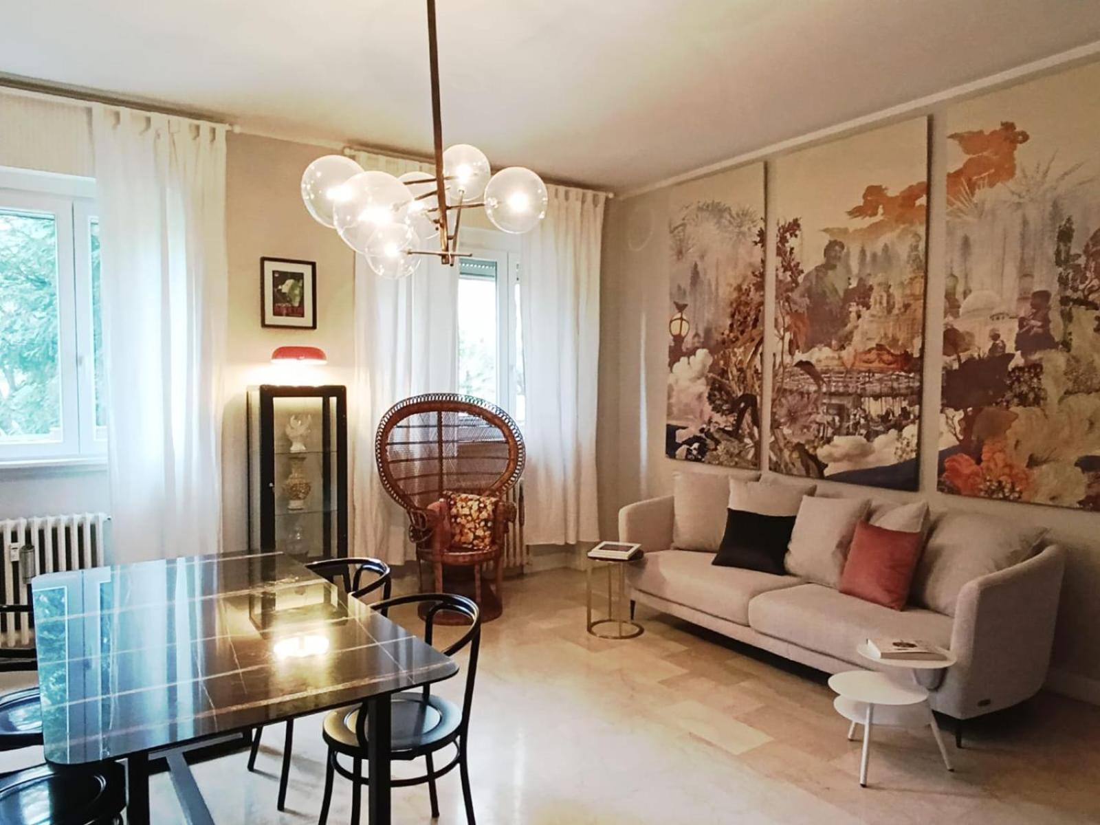 Isola Trendy Retreat - Large Flat,