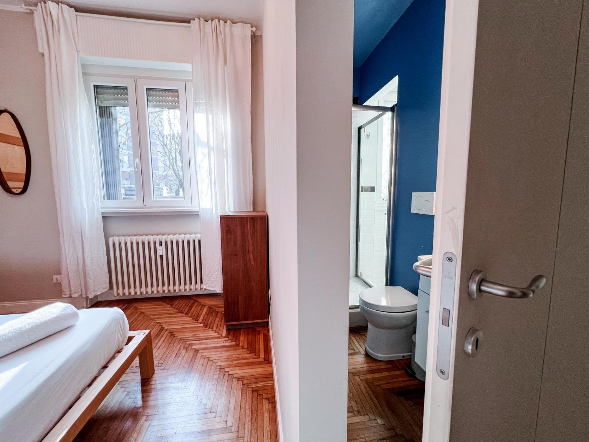 Apartment Isola Trendy Retreat - Large Flat,
