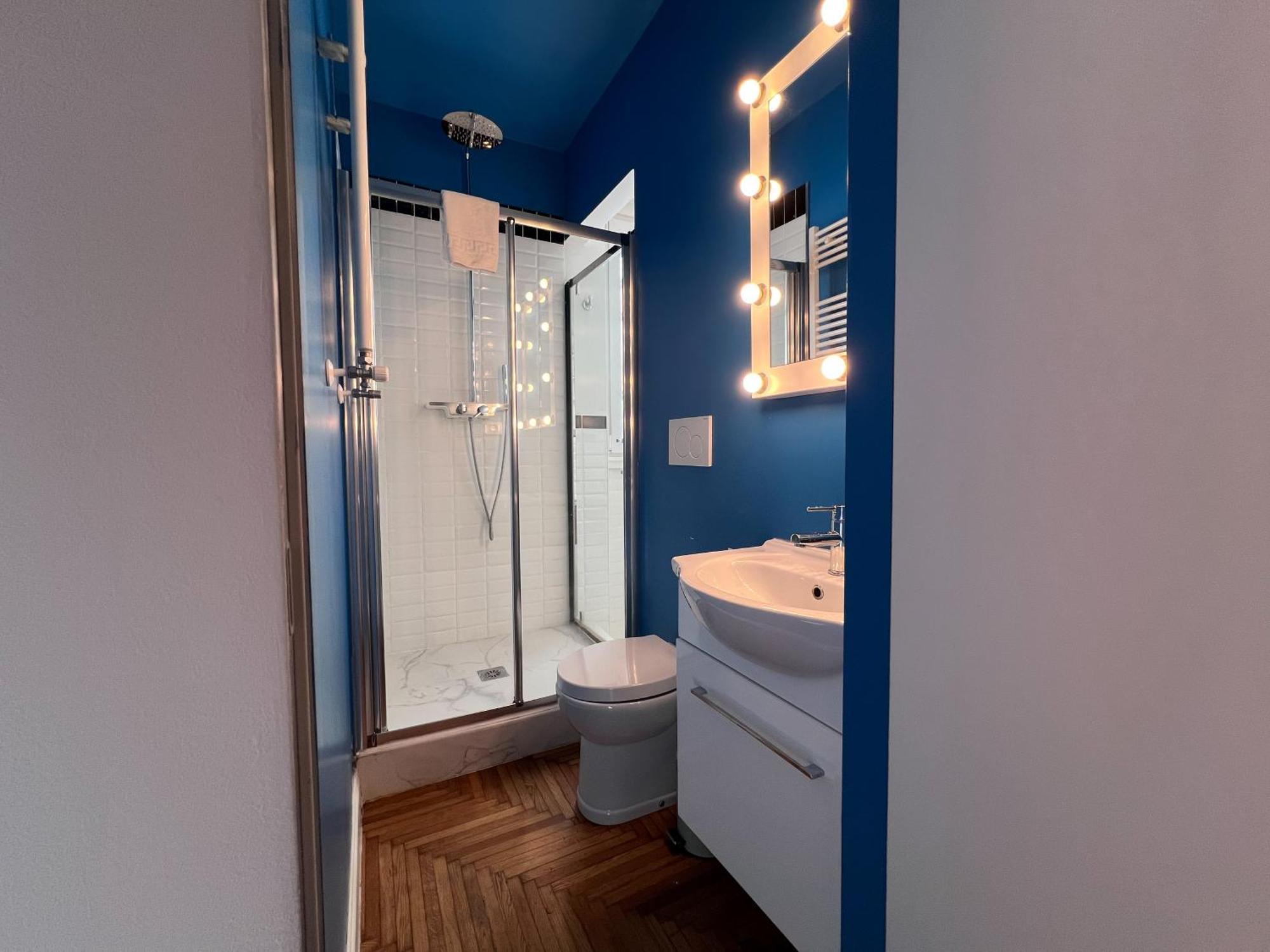 Apartment Isola Trendy Retreat - Large Flat, *
