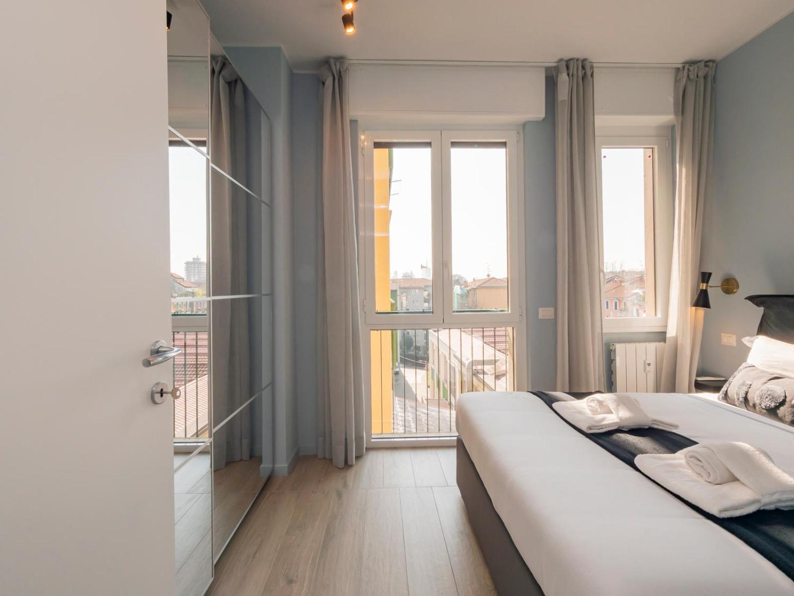 New Two-room A Stone's Throw From The M3 Metro Apartamento