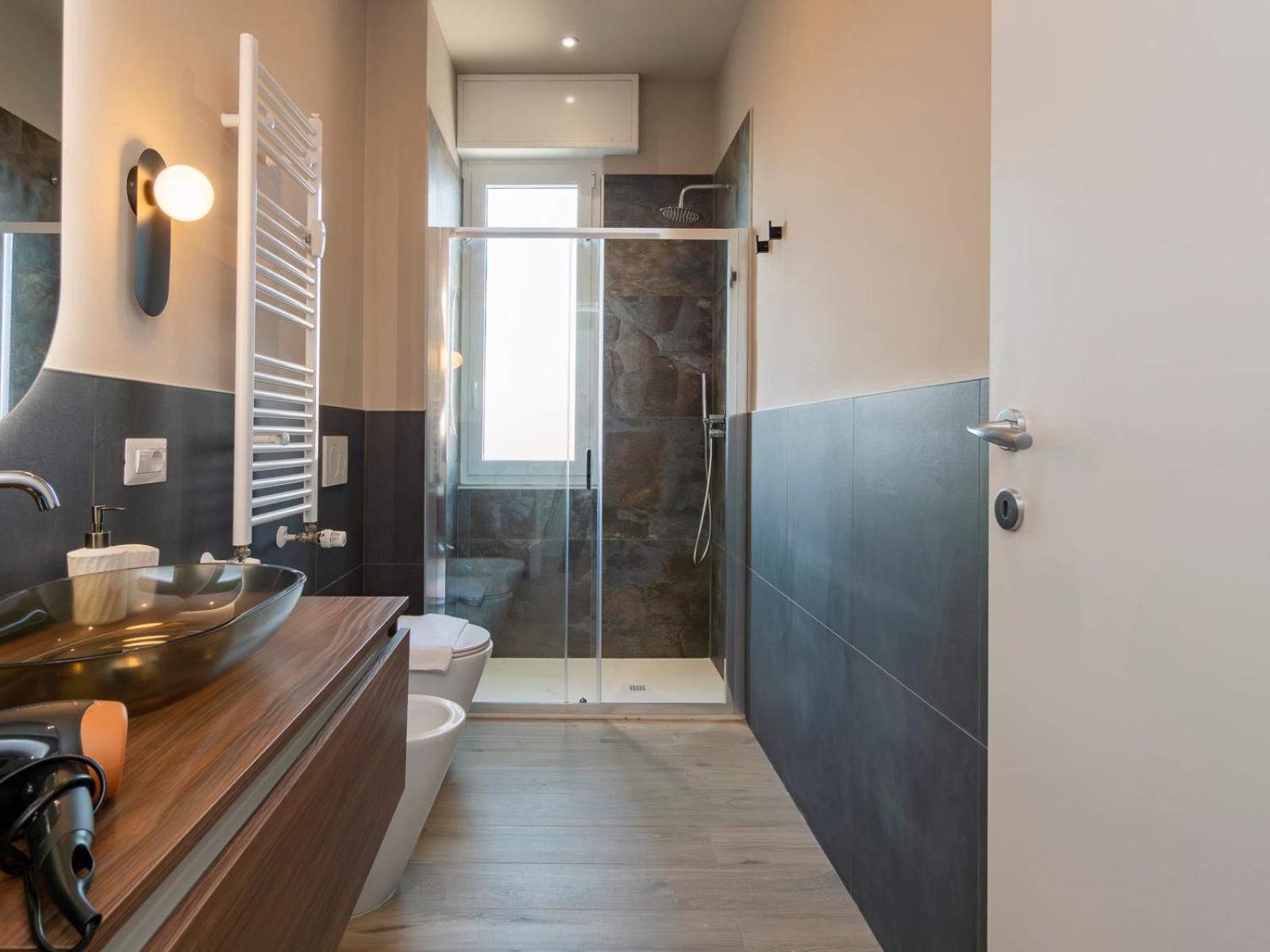 New Two-room A Stone's Throw From The M3 Metro Apartamento Milão