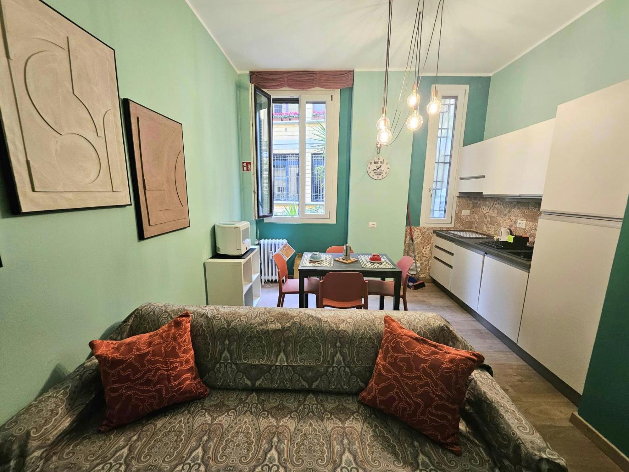 Comfortable Flat Inside Isola And Garibaldi District * Milão