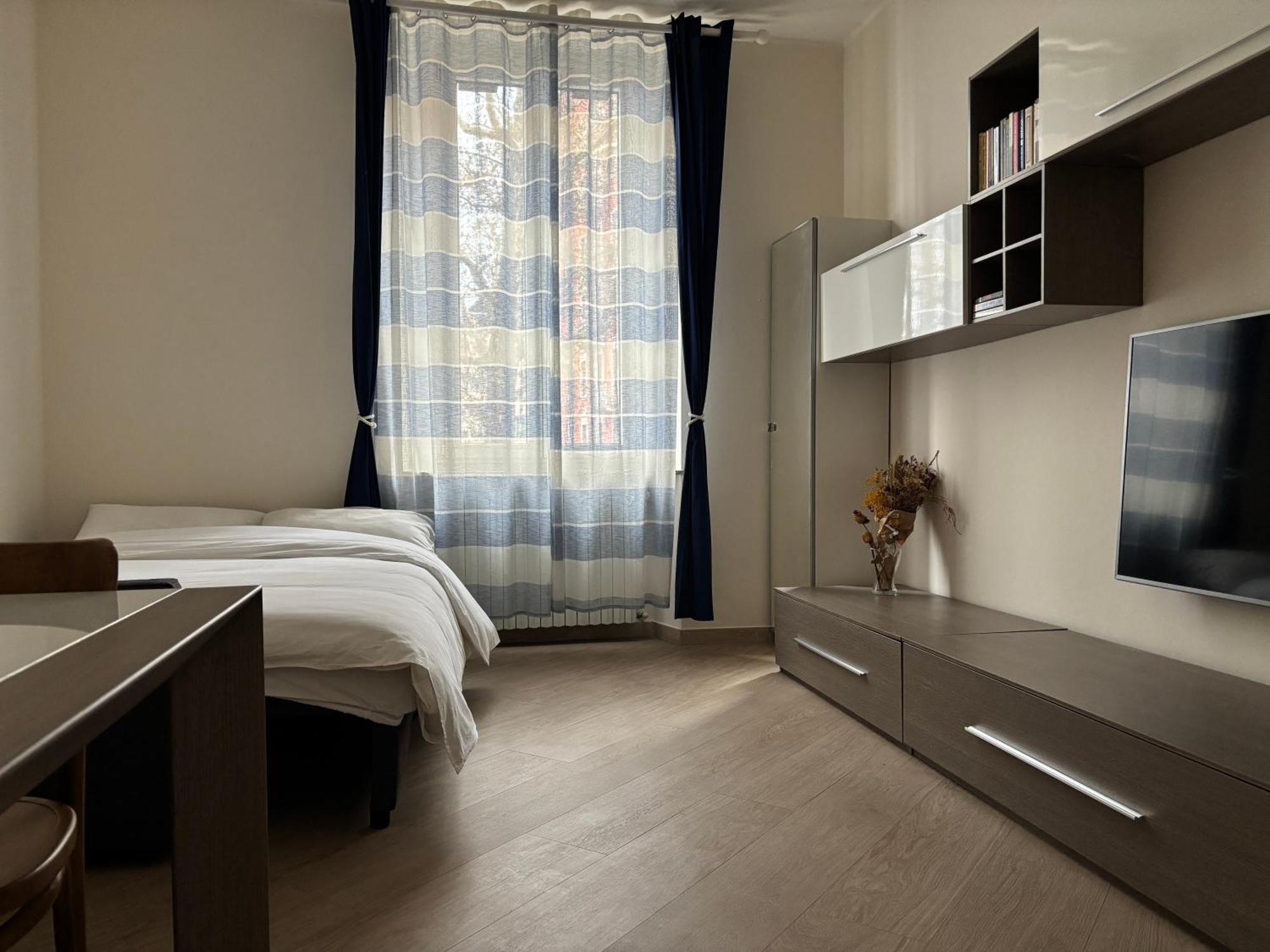 Easy Living Apartment *
