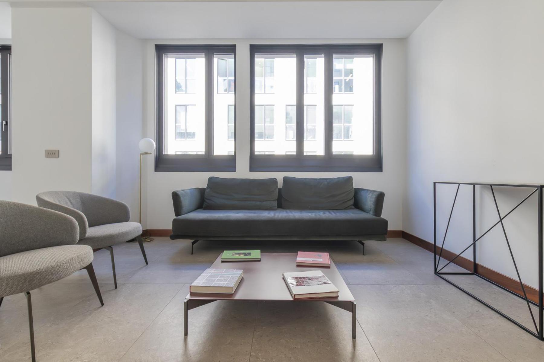 San Babila Tower With Panoramic Terrace Overlooking Duomo By Rentopolis Apartamento *