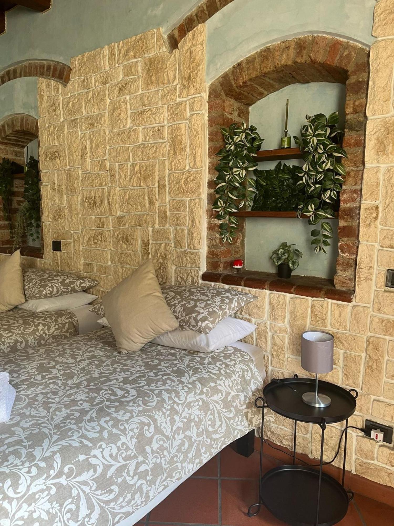 Apartment Monolocale Adelaide Abbadesse Milan