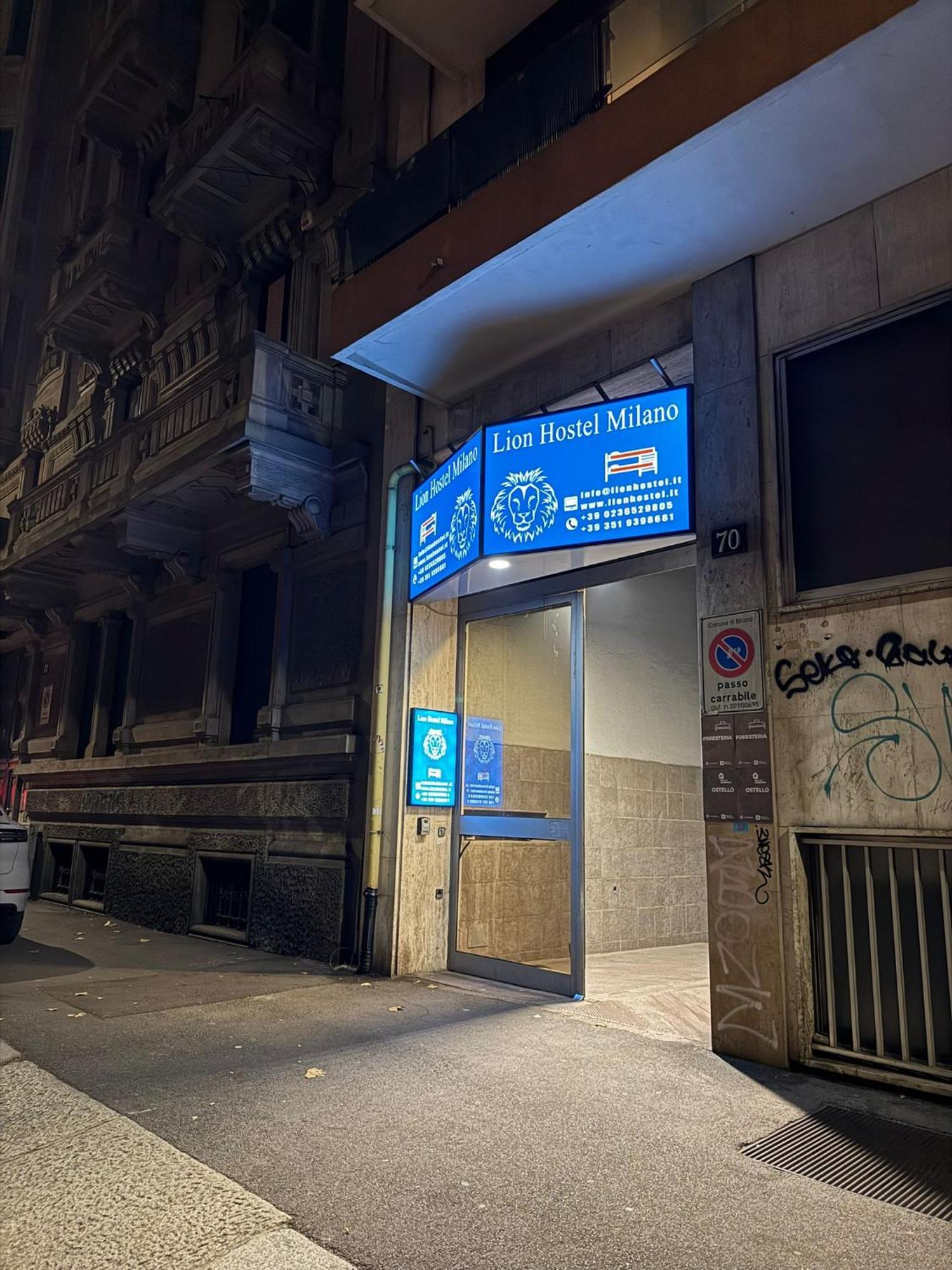 Lion & Youth Albergue