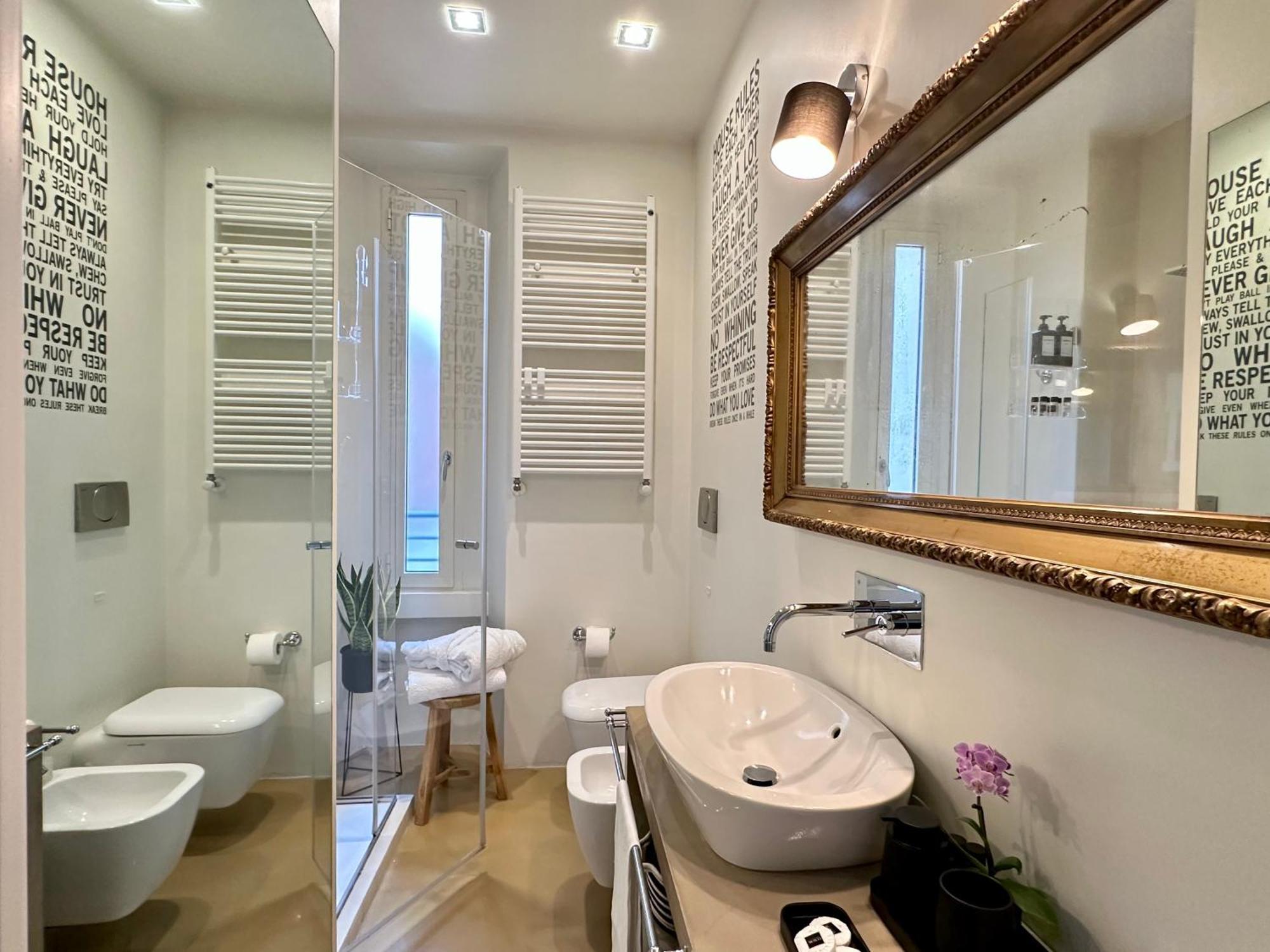 Lily Pads -elegant Apartment- In The Center Apartment Mailand