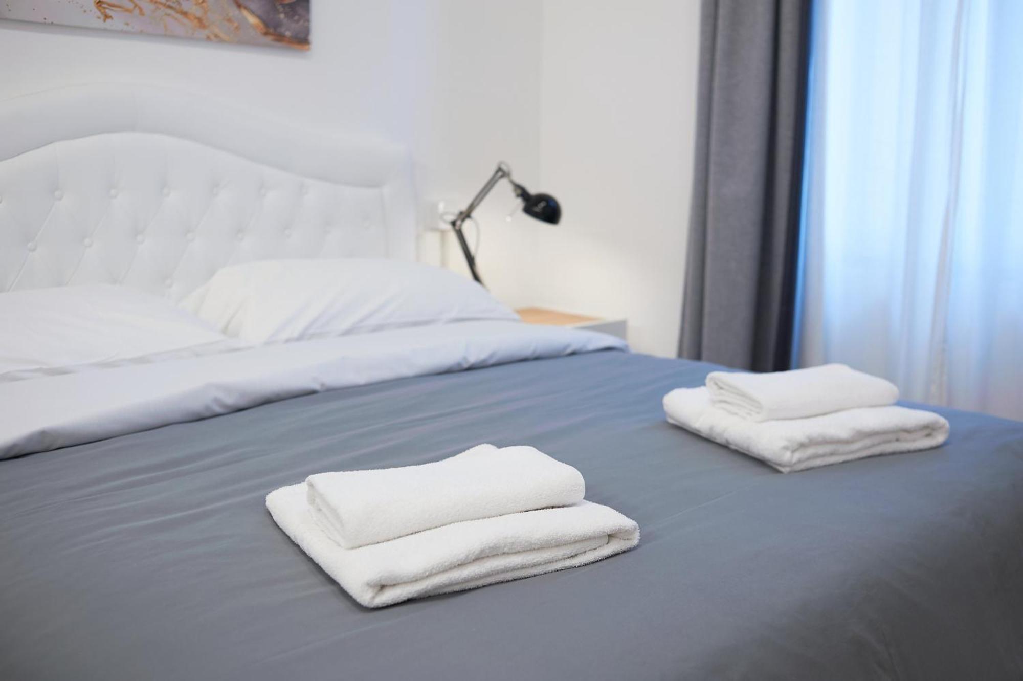 Design & Comfort A Metro A 2 Min Apartamento