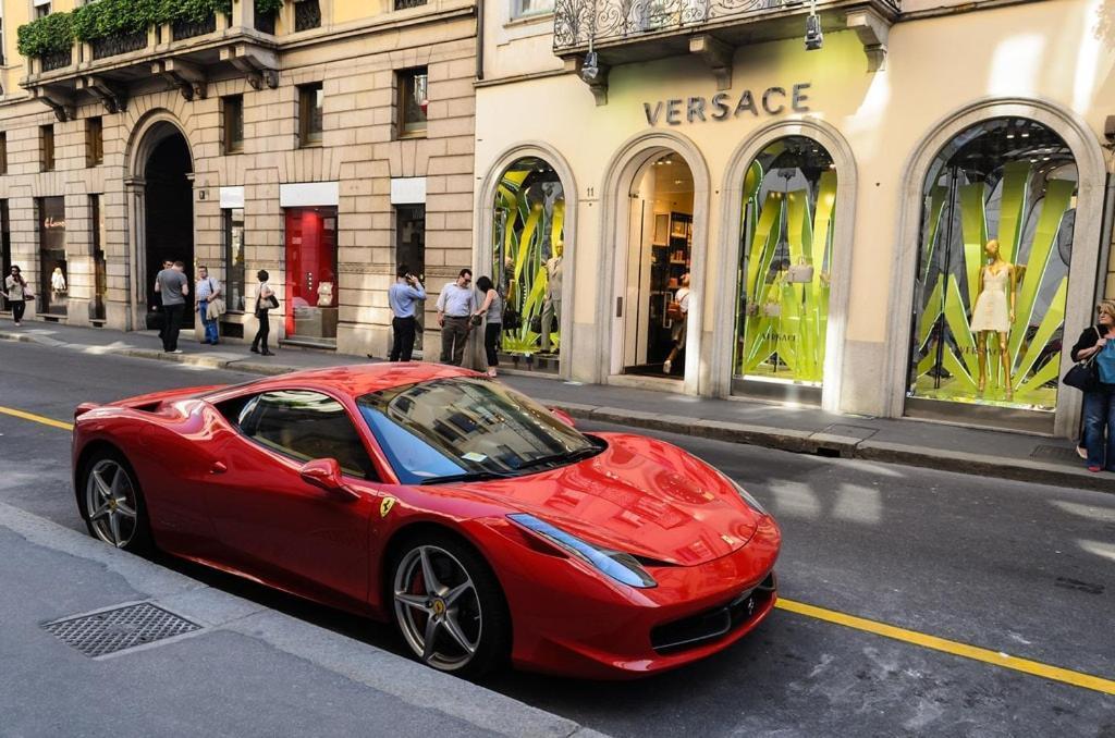 Bilocale Con Wifi In Palazzo Storico, A 5 Minuti Dal Duomo Zona San Babila - Tribunale * Milão
