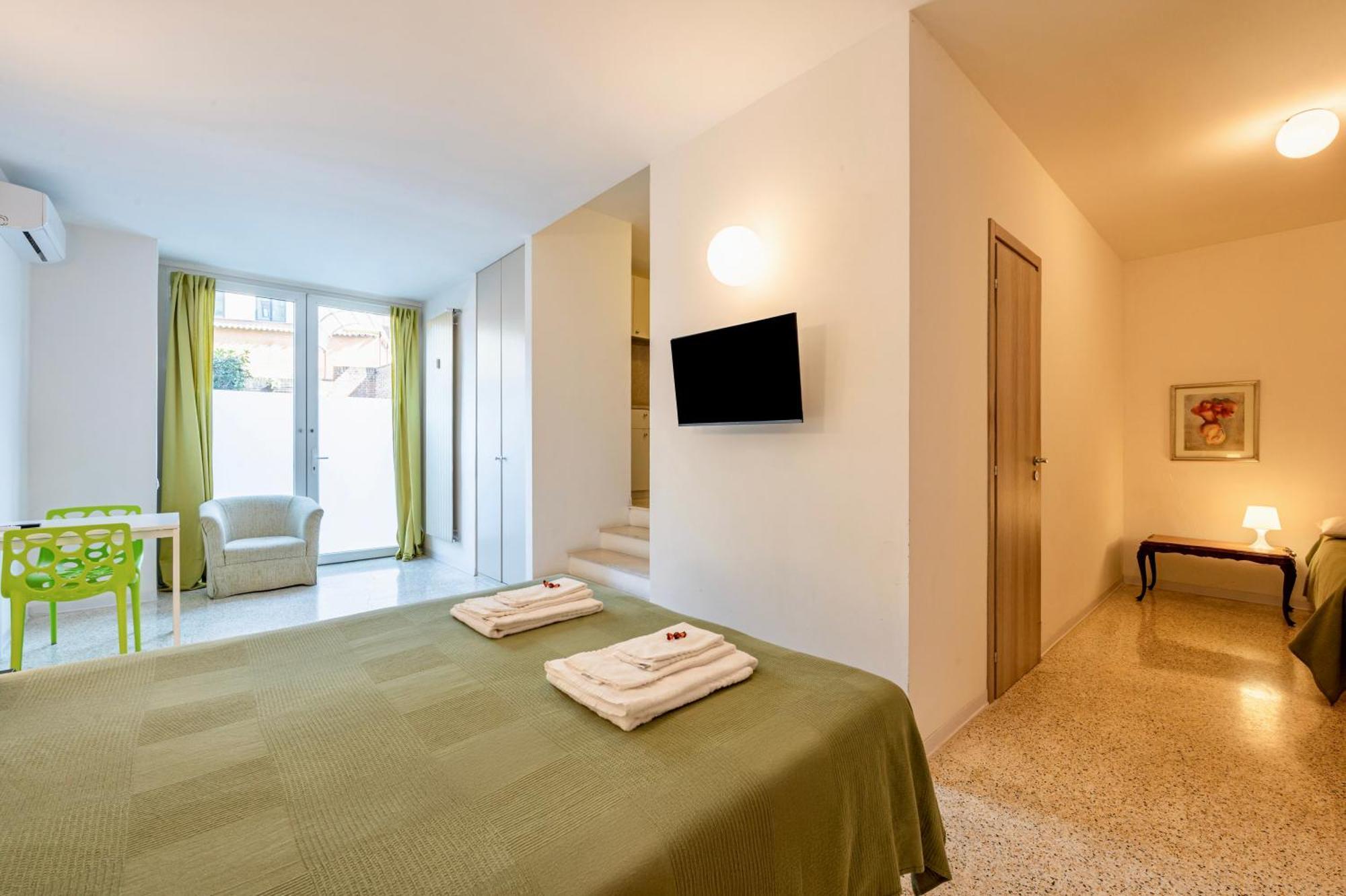 Apartments Navigli Center