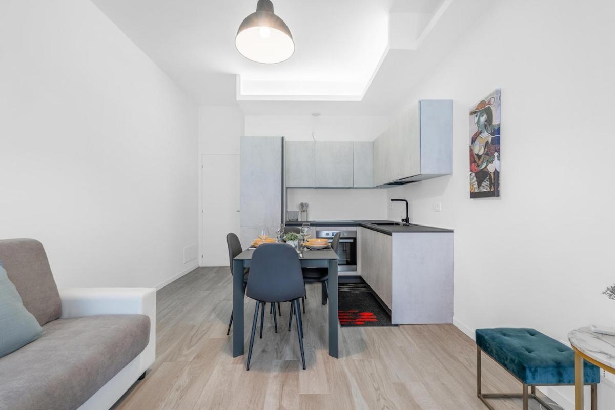 Bilocale Vicino Tram 2, Smart Tv E Internet Veloce Apartment Mailand