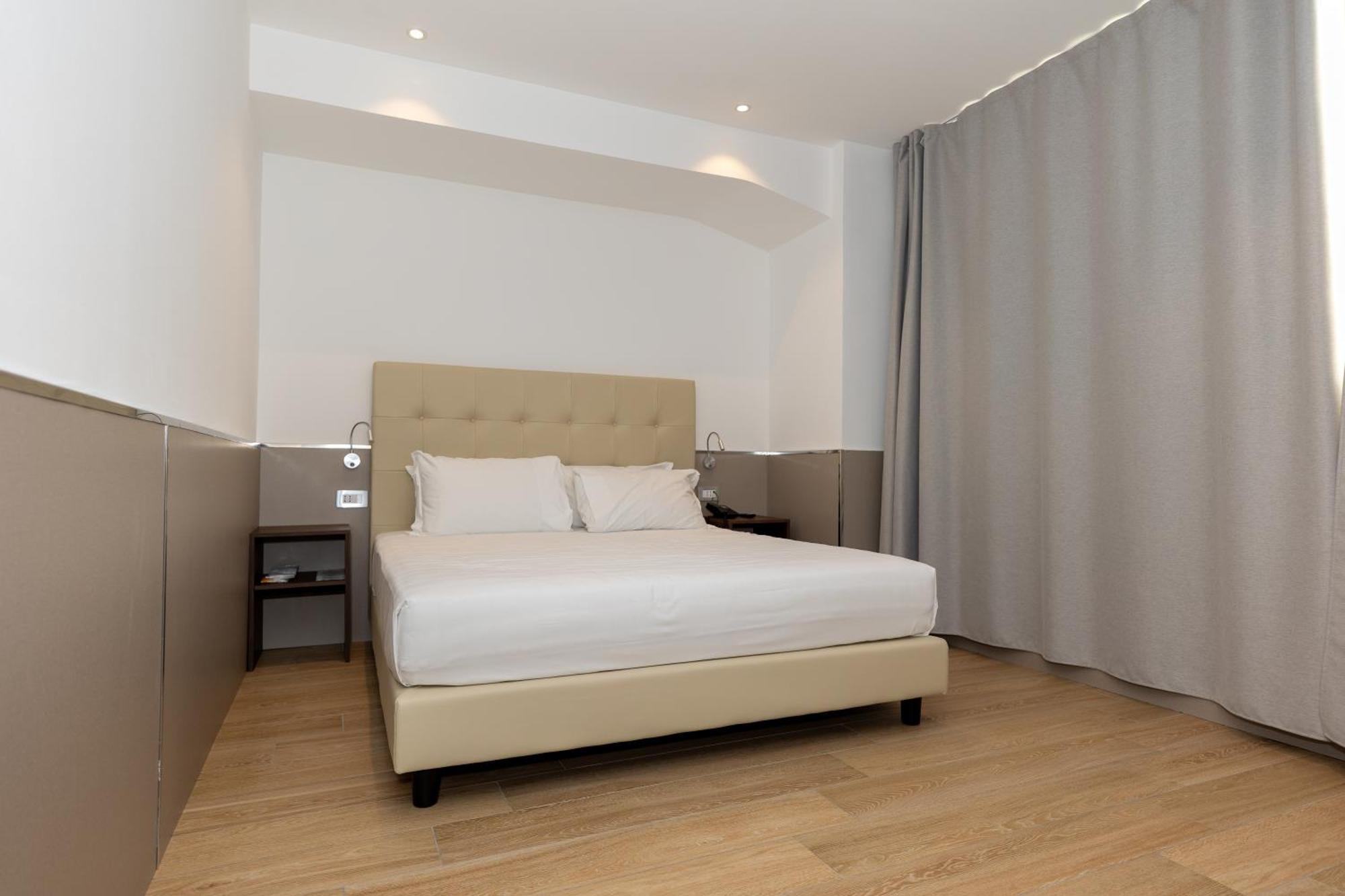 Lh 4* Mailand